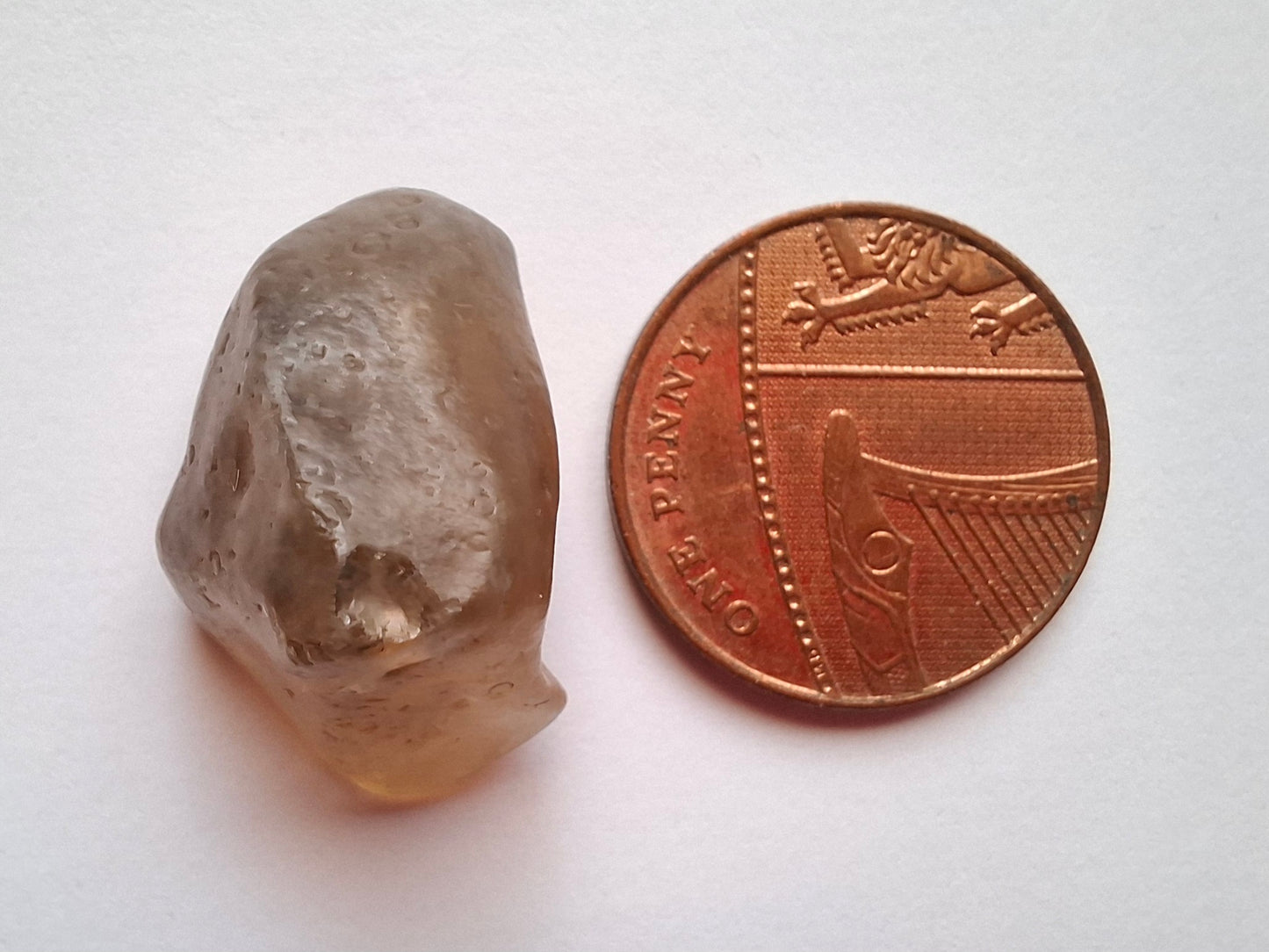 Libyan Desert Glass (darker) Piece, 4.43g, Tektite (Ref: L1361)