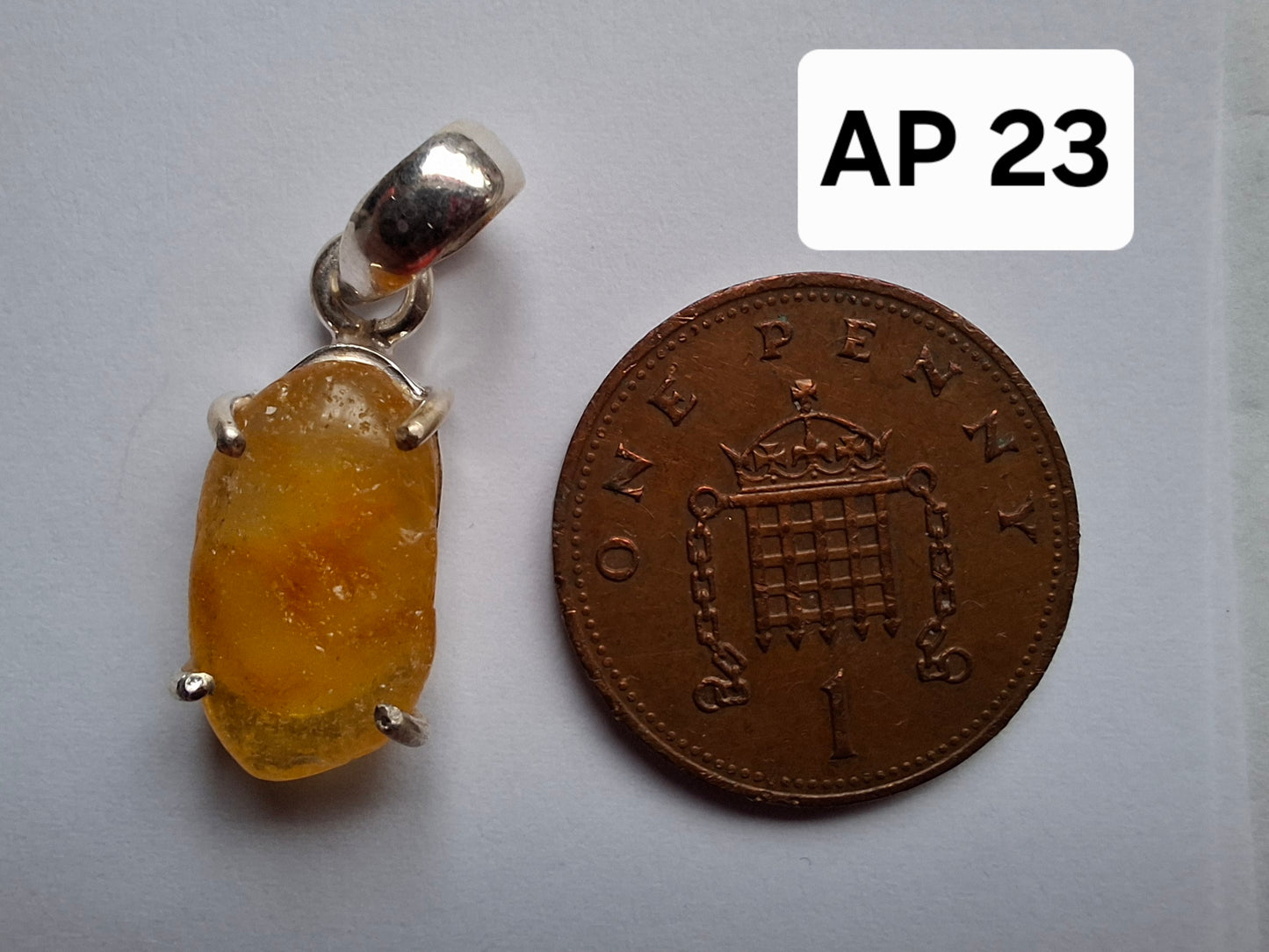 Baltic Amber Pendant, 925 Silver, Fossil (Ref: AP23)