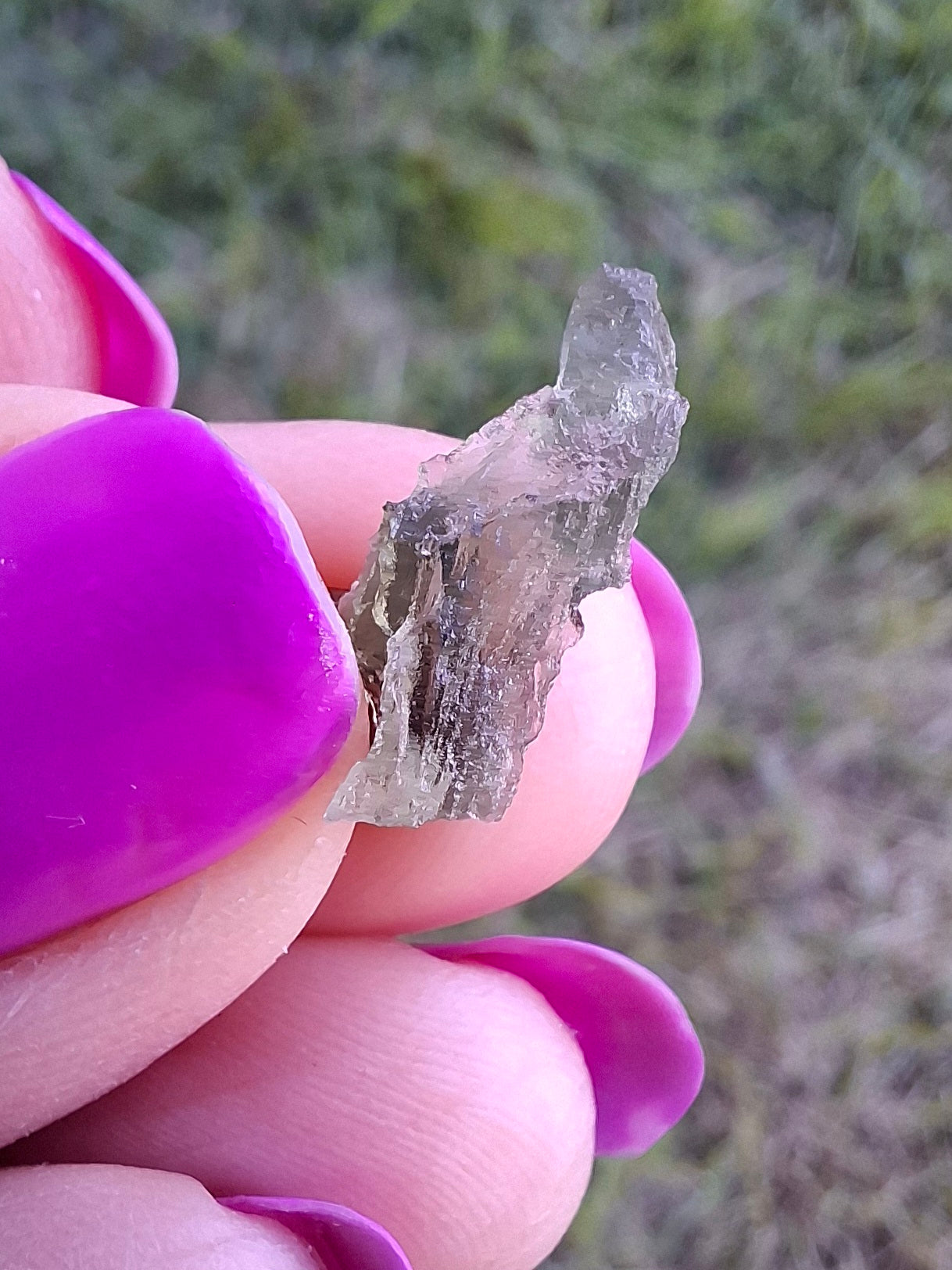 Moldavite Piece, 0.48g, Tektite (Ref: 1463)