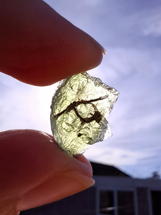 Moldavite Piece, 1.13g, Tektite (Ref: 1335)