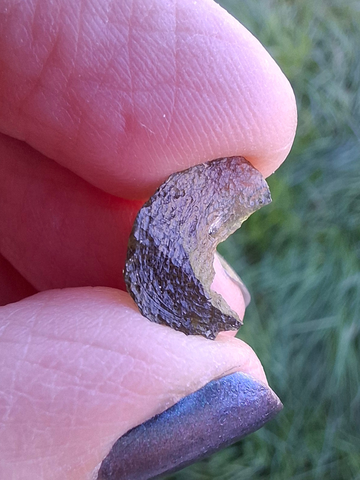 Moldavite Piece, 0.81g, Tektite (Ref: 1400)