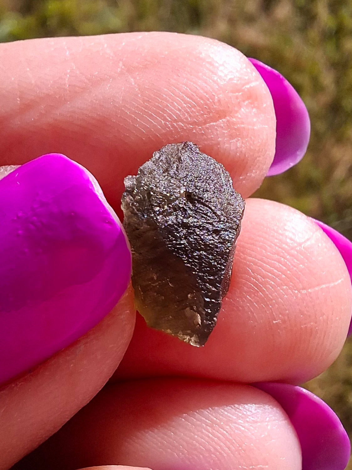 Moldavite Piece, 0.72g, Tektite (Ref: 1443)