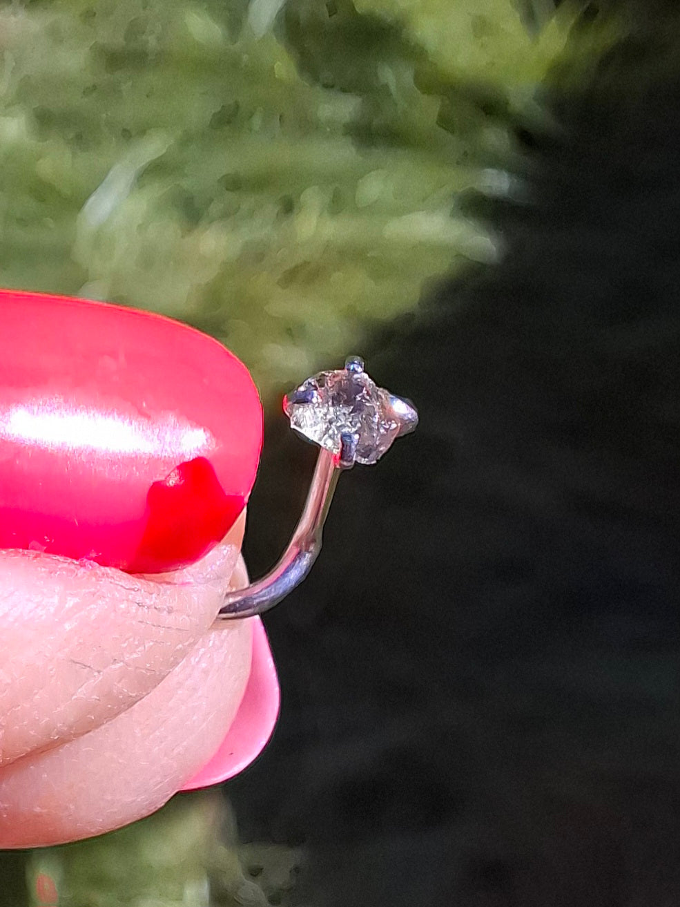 Moldavite (raw) NOSE STUD, 18G, Corkscrew, Surgical Steel, Tektite (Ref: N19)