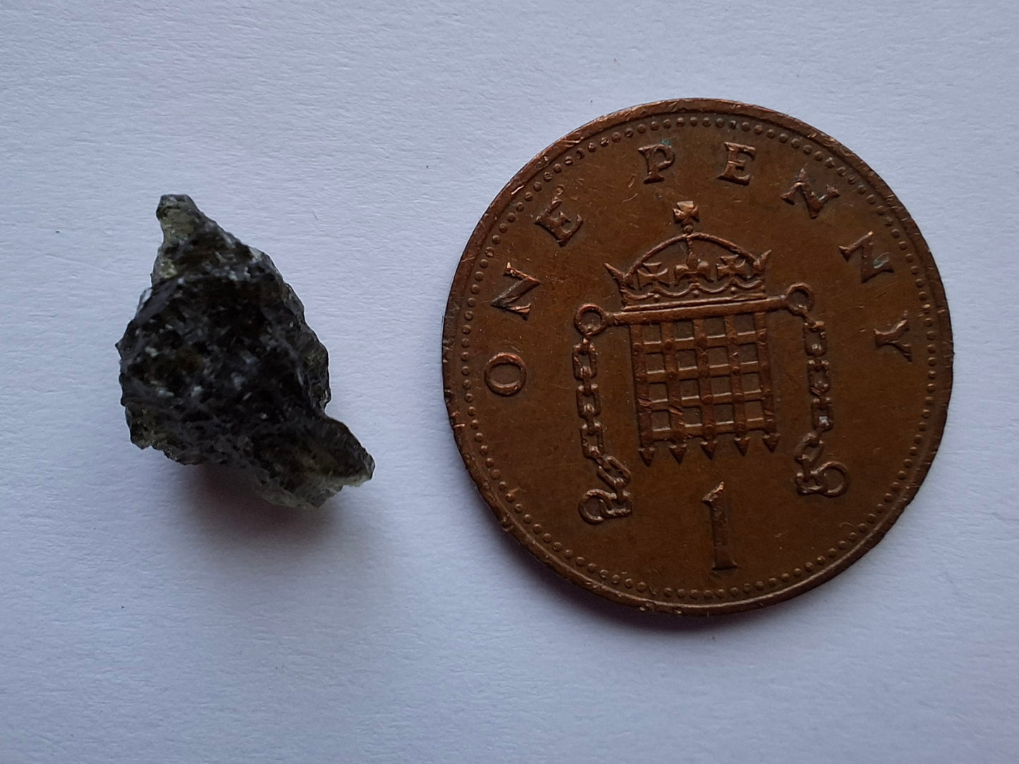 Moldavite Piece, 0.59g, Tektite (Ref: 1465)