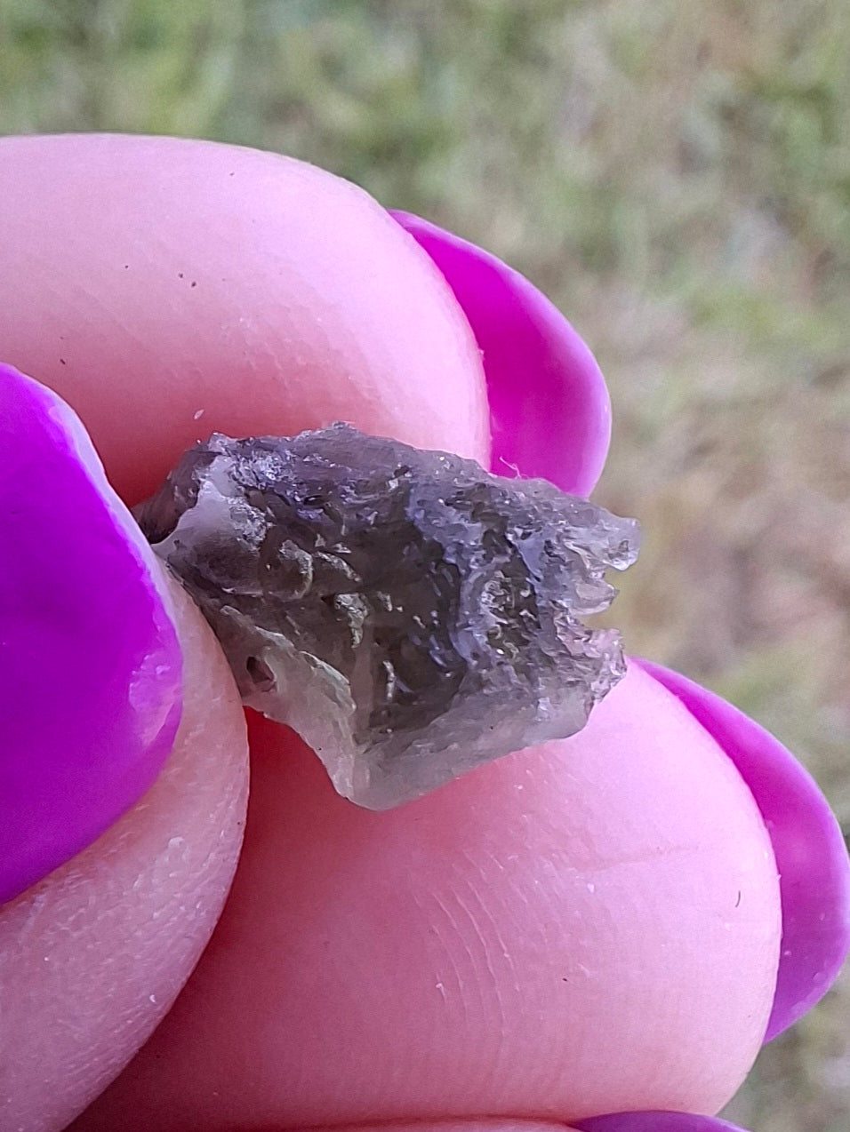 Moldavite Piece, 0.63g, Tektite (Ref: 1447)