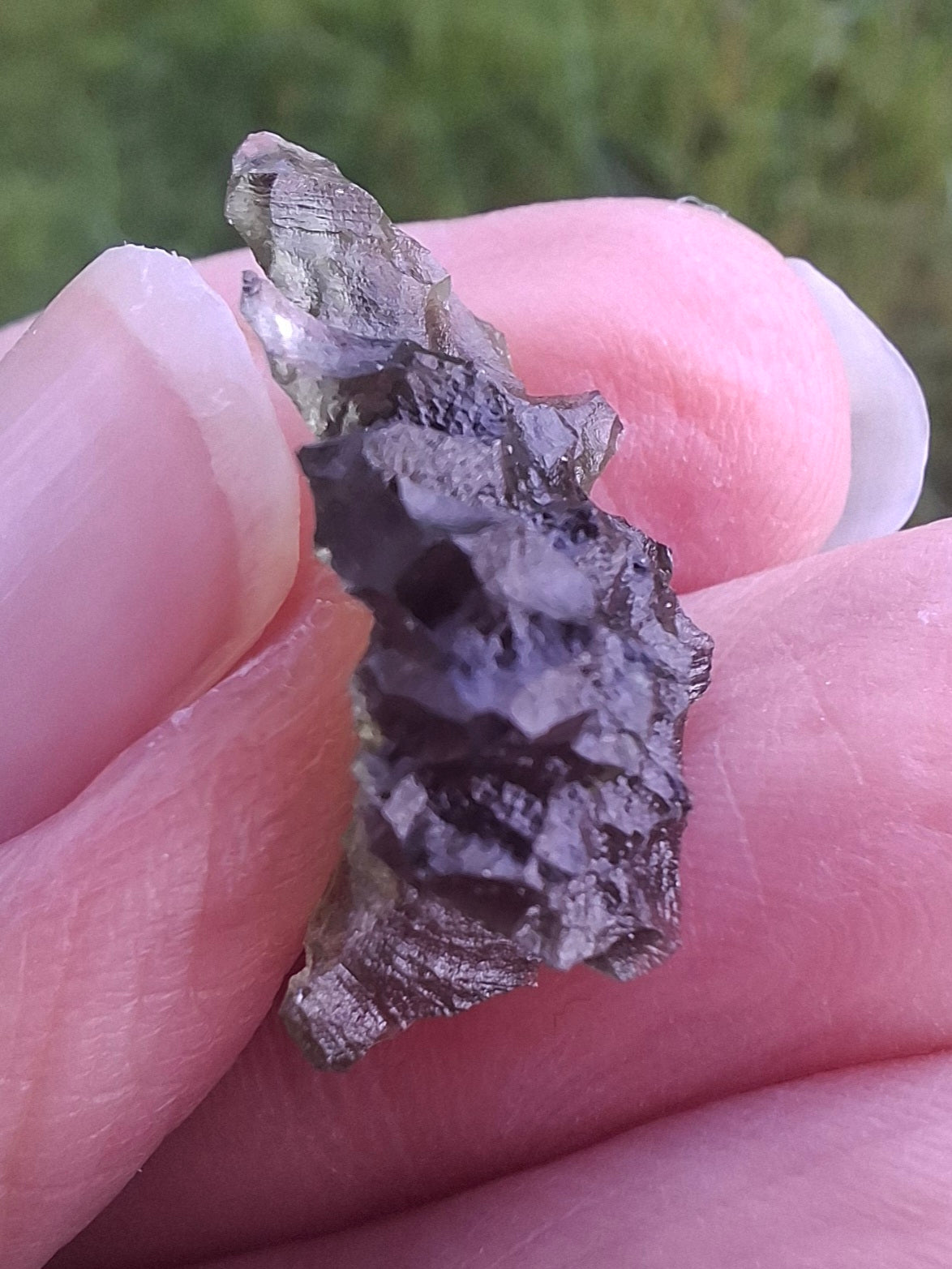 Moldavite Piece, JEZKOVNA BESEDNICE, 1.95g, Tektite (Ref: 1260)