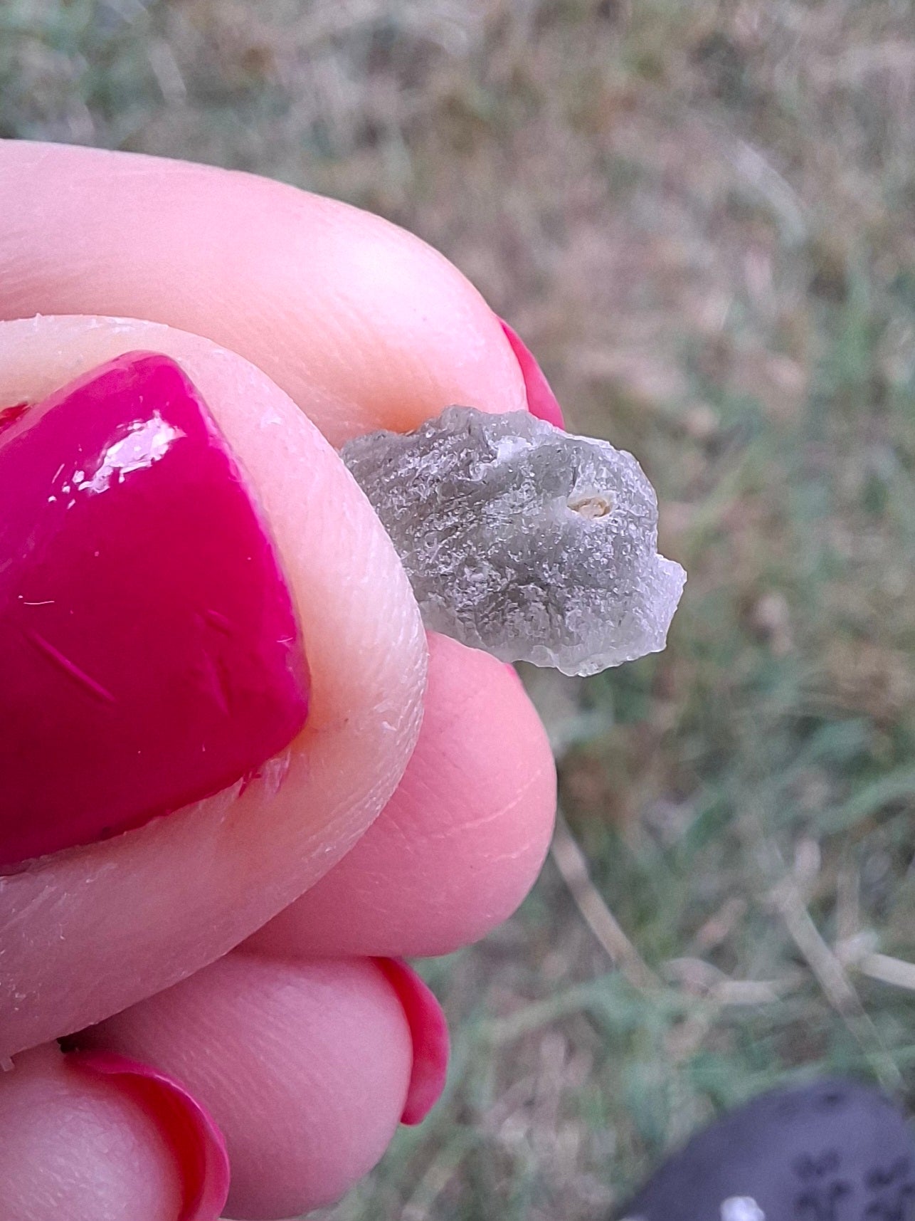 Moldavite Piece, SNOWFLAKE, FROSTED, BRUSNA, 0.50g, Tektite (Ref: 1498)