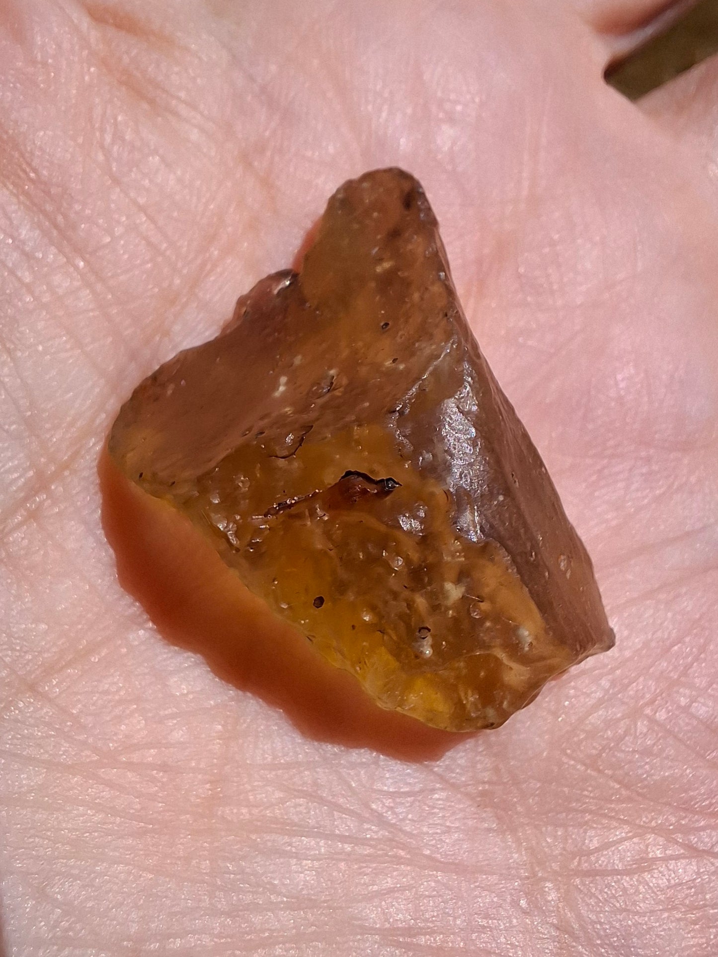 Libyan Desert Glass (darker) Piece, 7.36g, Tektite (Ref: L1357)