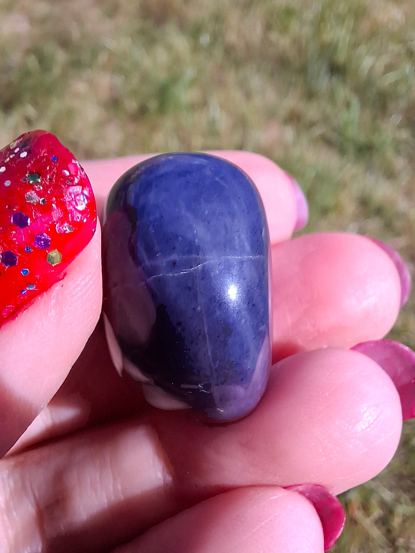 Sodalite, Tumble Stone, Crystal (Ref: T147)
