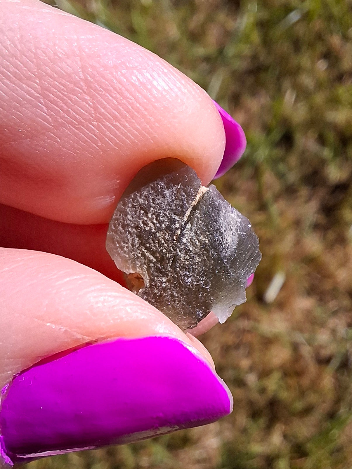 Moldavite Piece, 0.85g, Tektite (Ref: 1462)