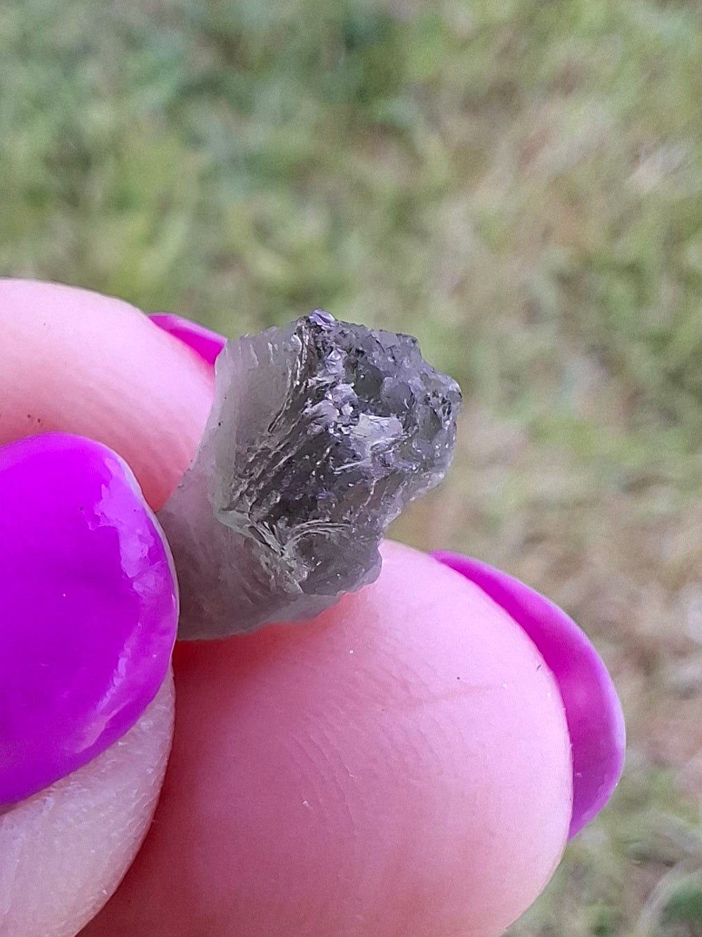 Moldavite Piece, 0.63g, Tektite (Ref: 1447)