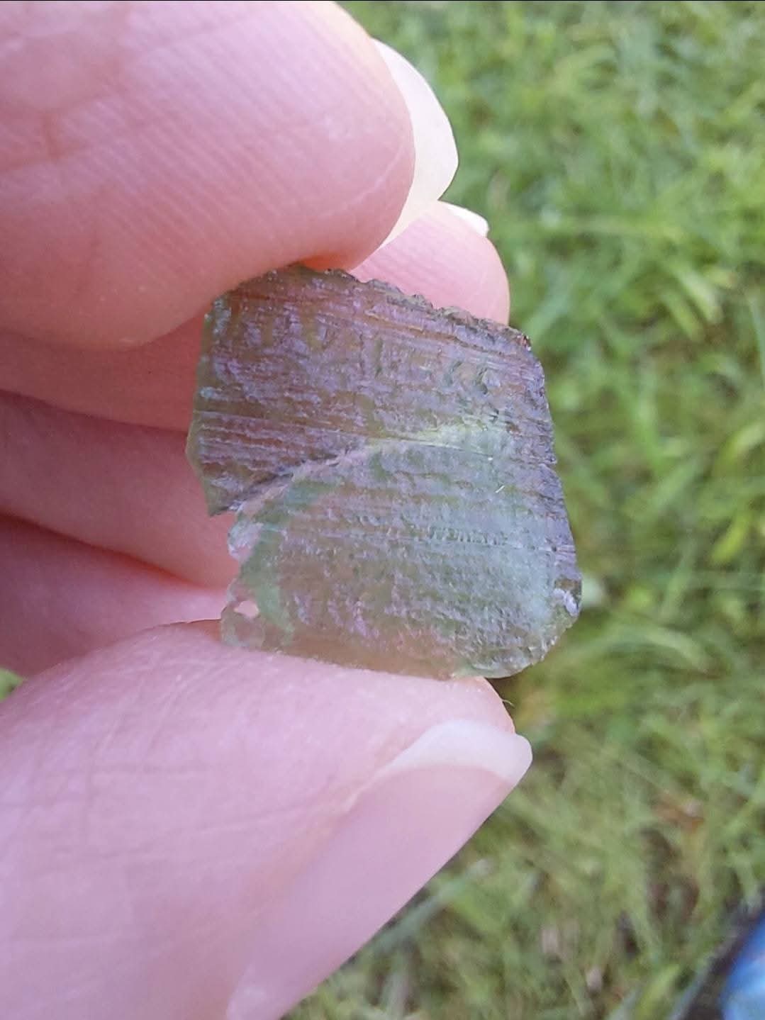 Moldavite Piece, 0.80g, Tektite (Ref: 872)