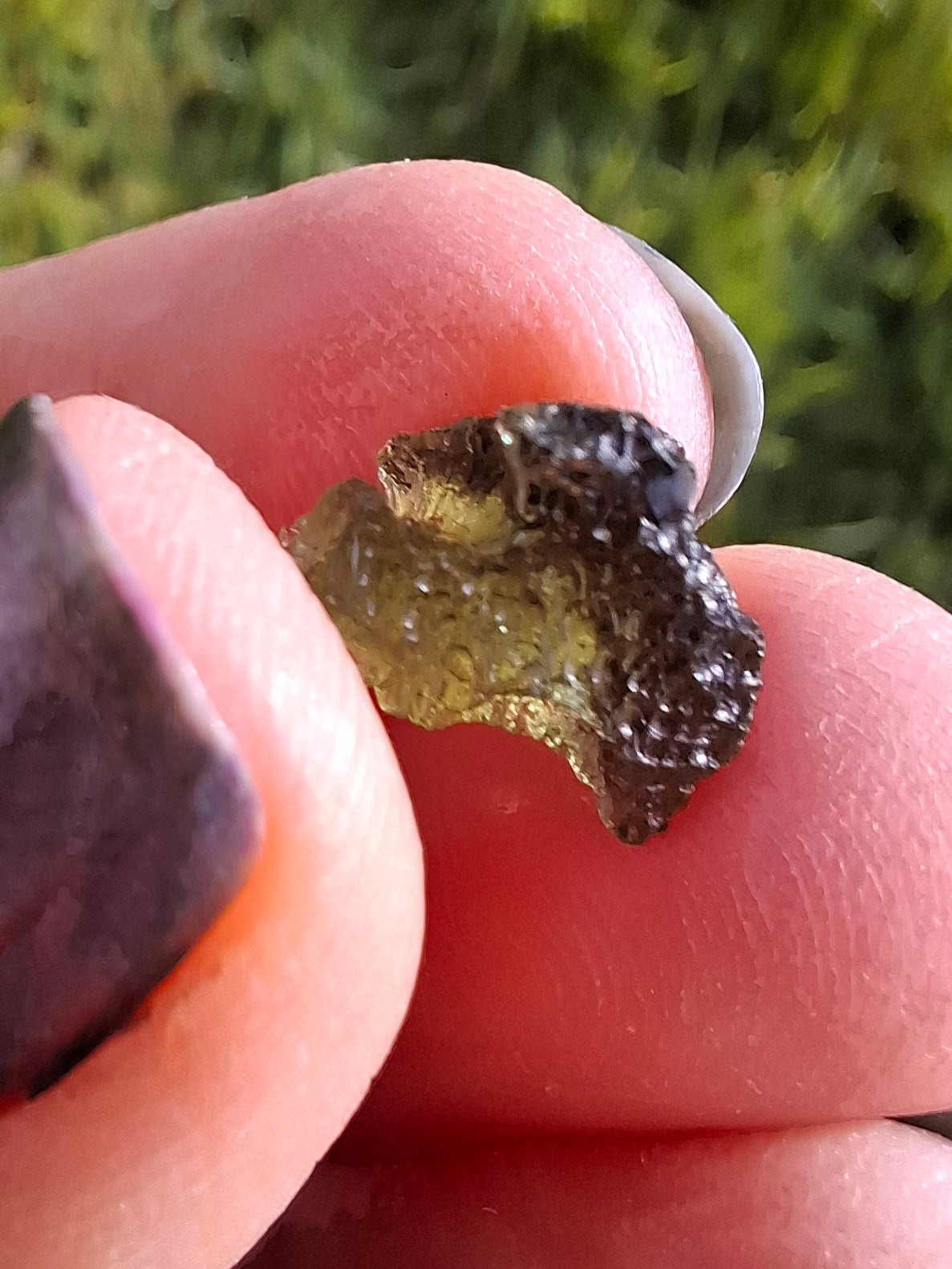 Moldavite Piece, 0.72g, Tektite (Ref: 1379)