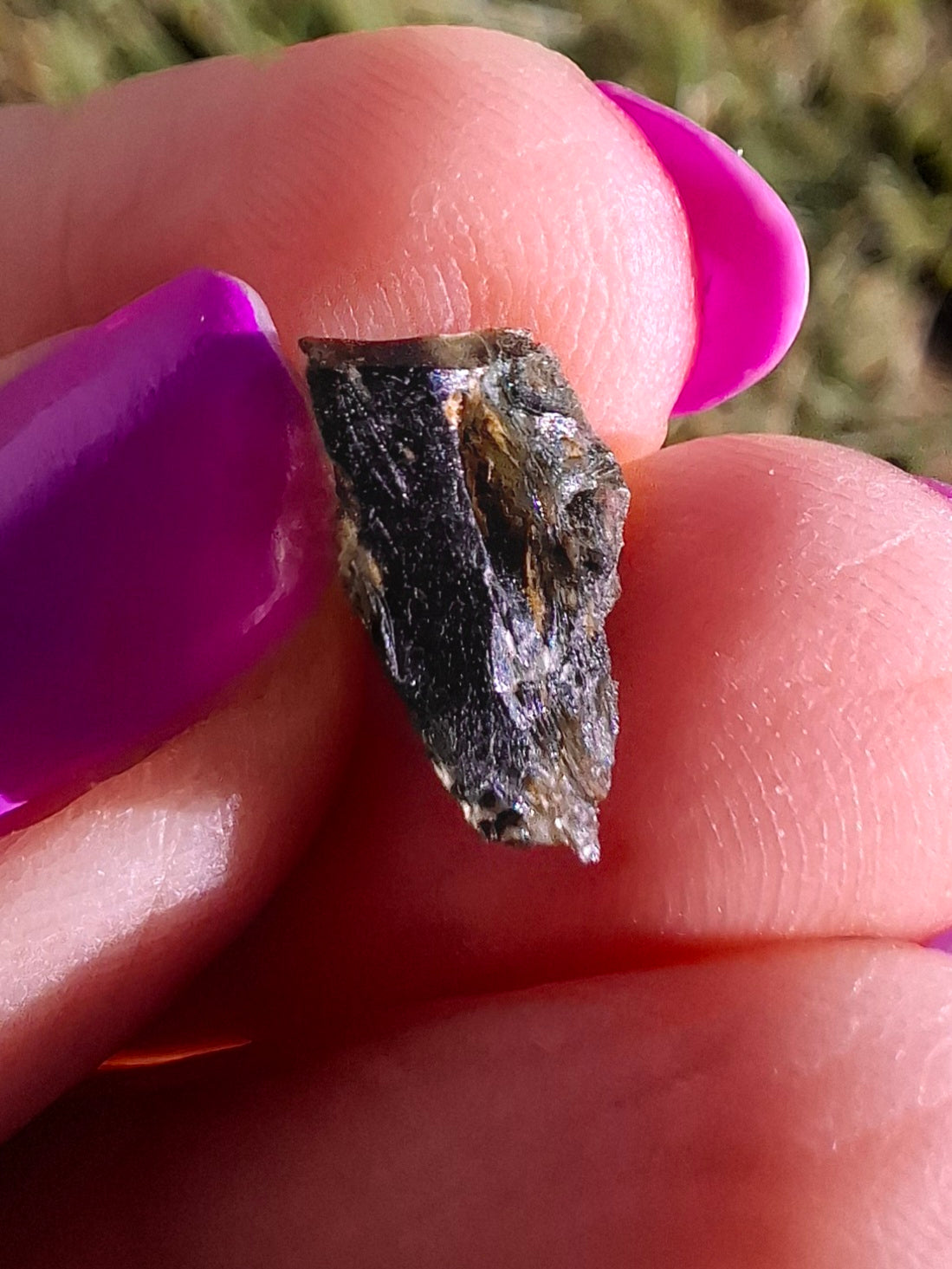 Moldavite Piece, 0.81g, Tektite (Ref: 1449)