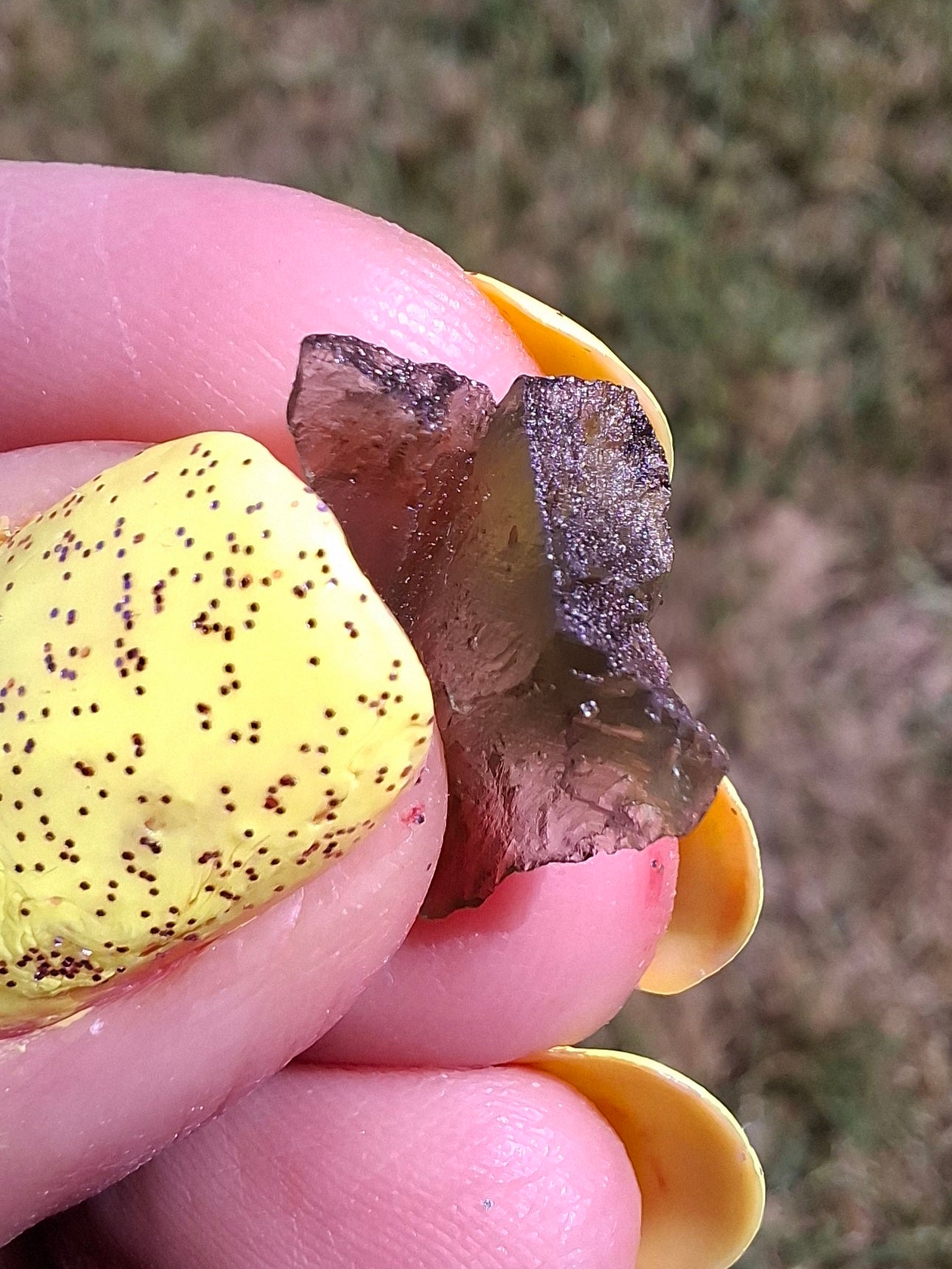 Moldavite Piece, 0.87g, Tektite (Ref: 1477)