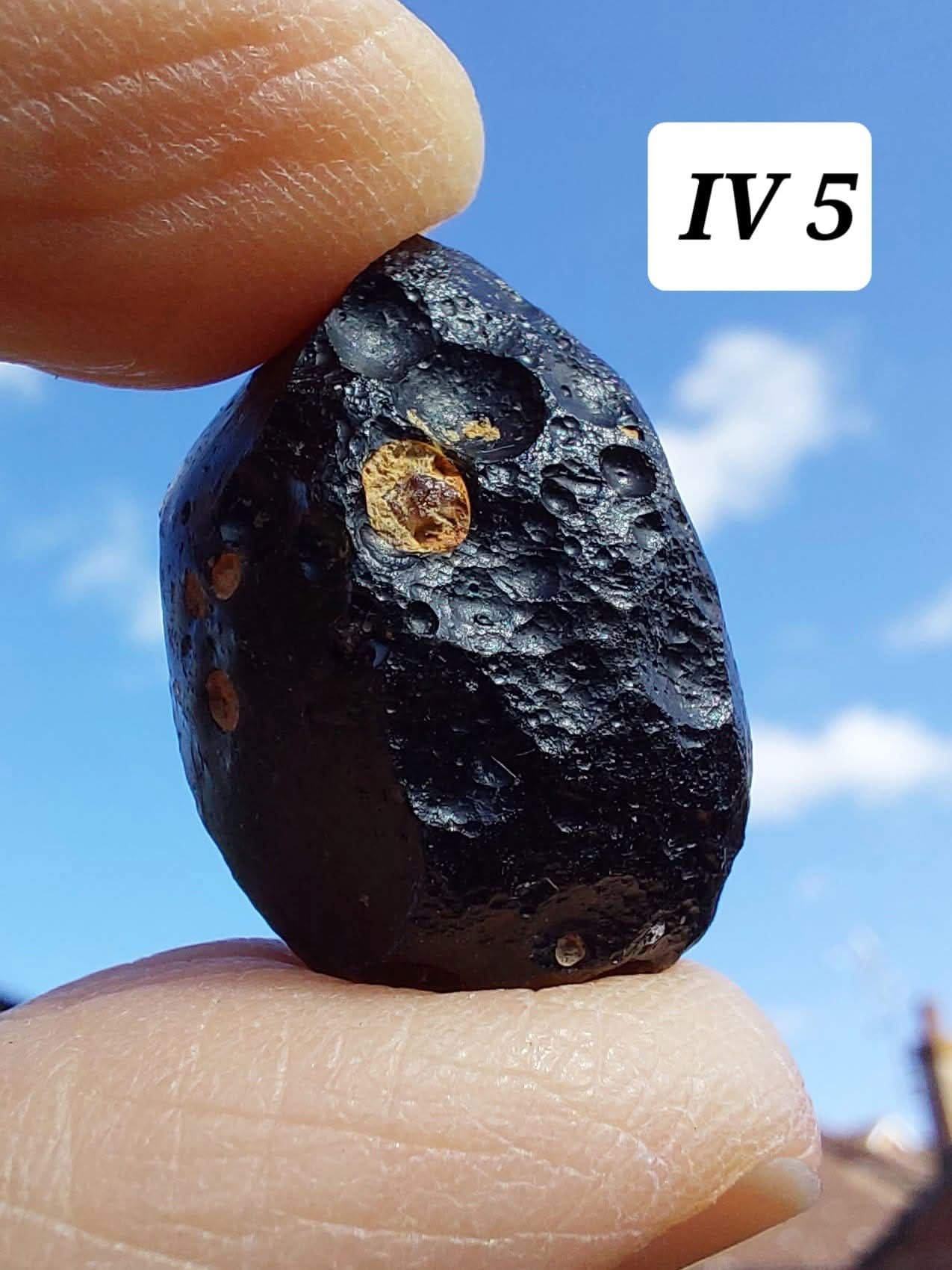 Ivory Coast (Ivorite), RAREST TEKTITE IN THE WORLD, 8.88g, Tektite (Ref: IV5)