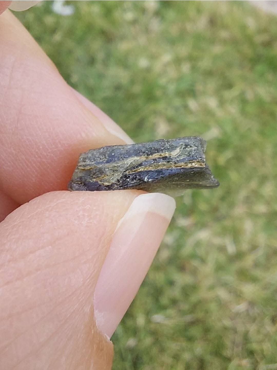 Moldavite Piece, 0.81g, Tektite (Ref: E164)