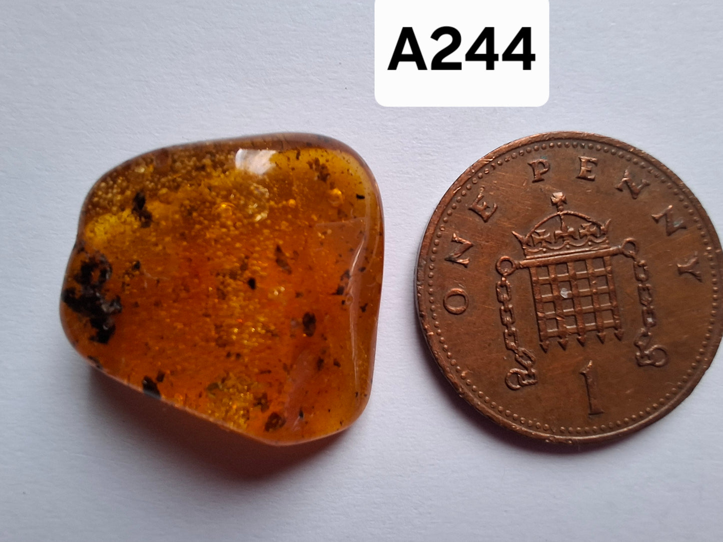 Baltic Amber, 1.59g, Fossil (Ref: A244)