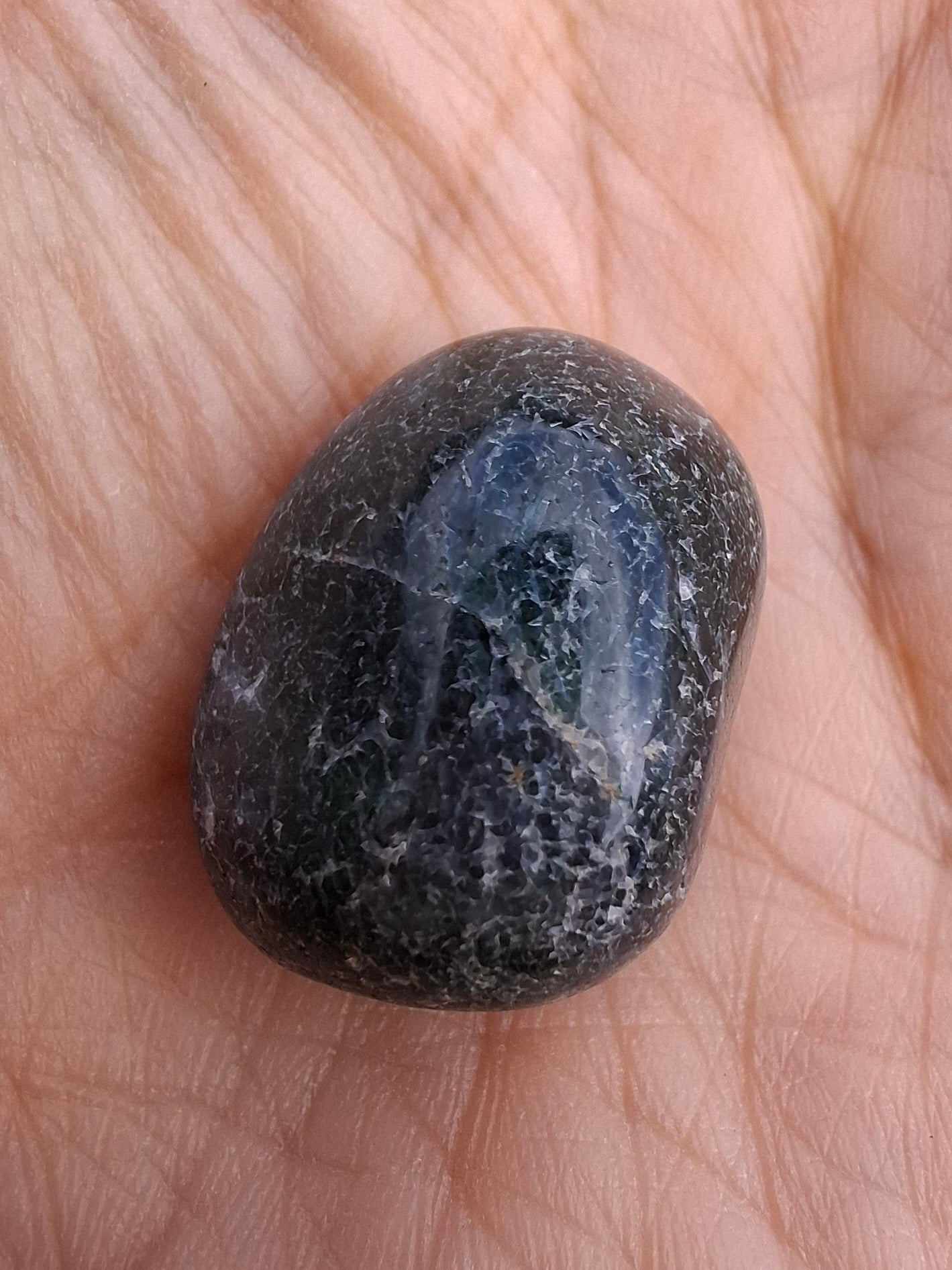 Green Moss Agate, Tumble Stone, Crystal (Ref: T171)