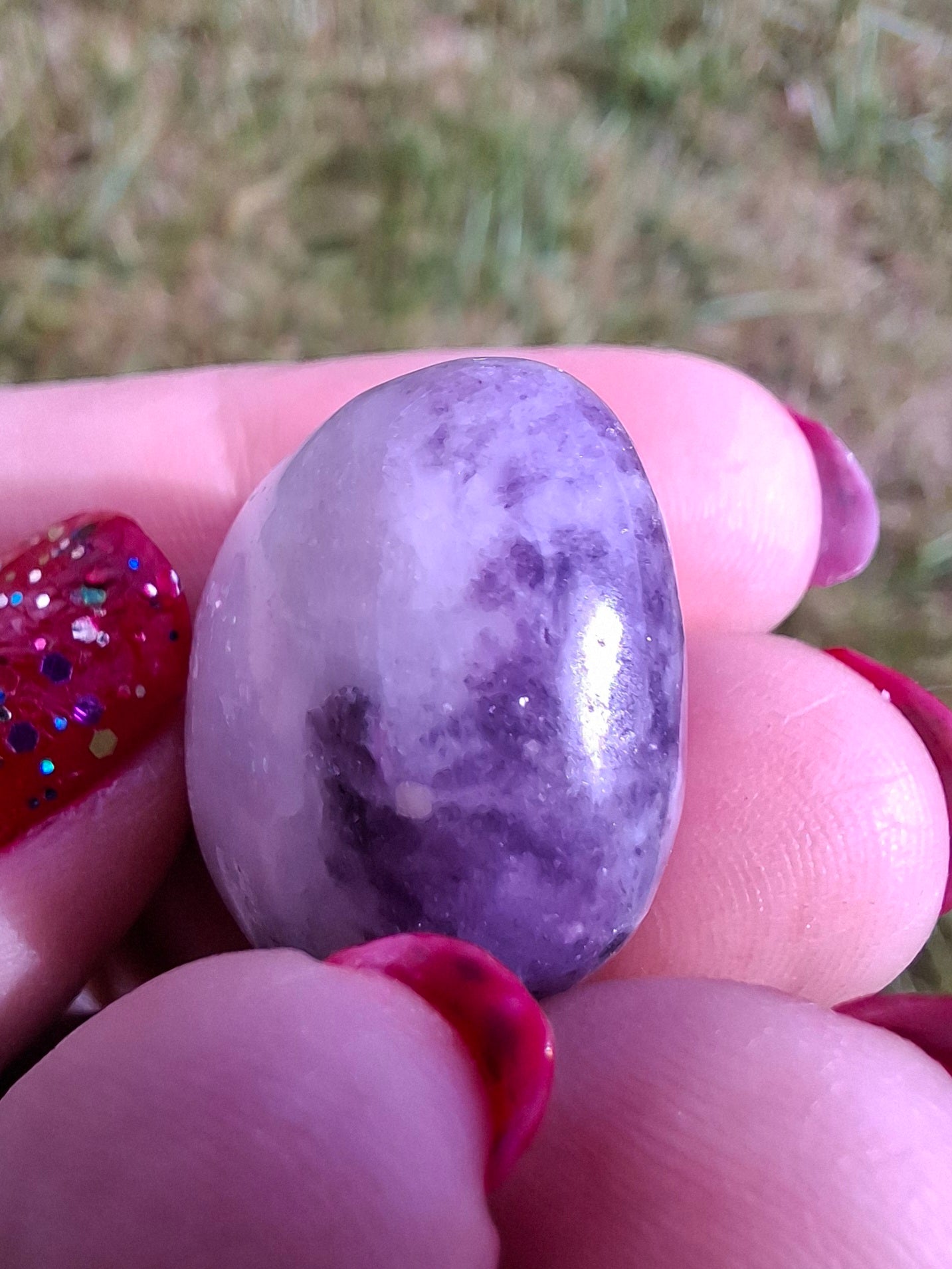 Lepidolite, Tumble Stone, Crystal (Ref: T122)