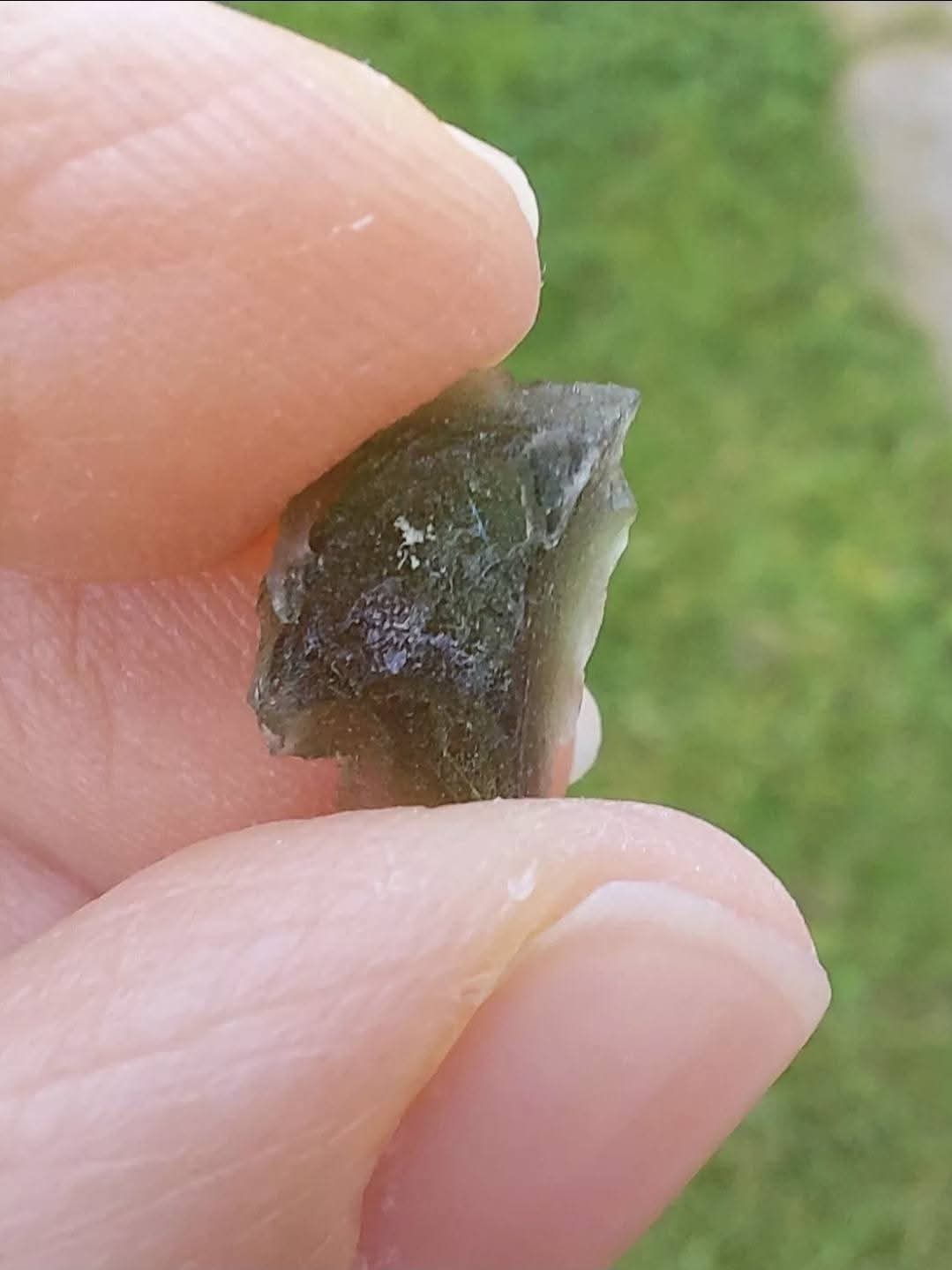 Moldavite Piece, 0.63g, Tektite (Ref: E254)