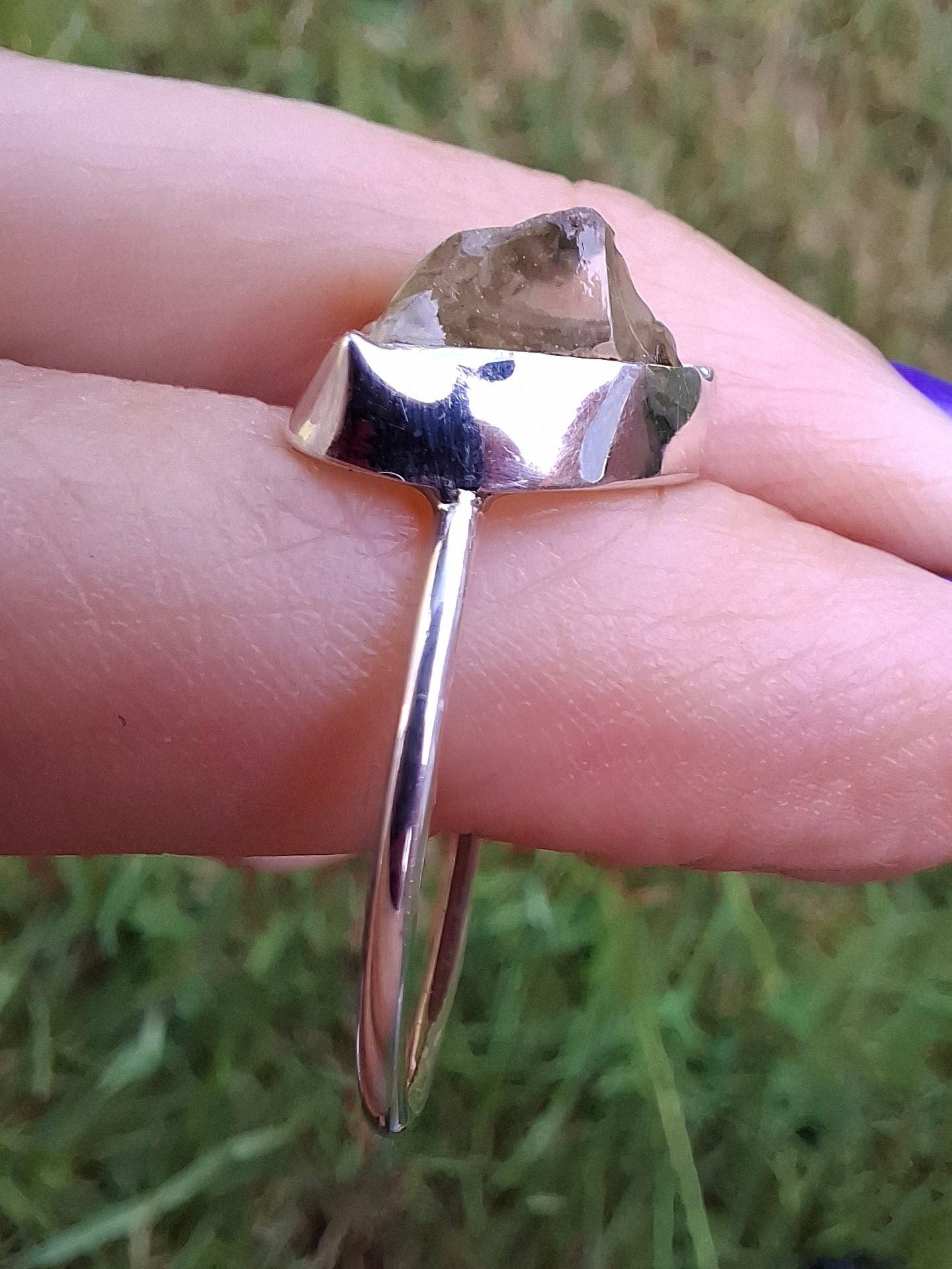 Libyan Desert Glass Ring, size large V, 925 Silver, Tektite (Ref: LR58)