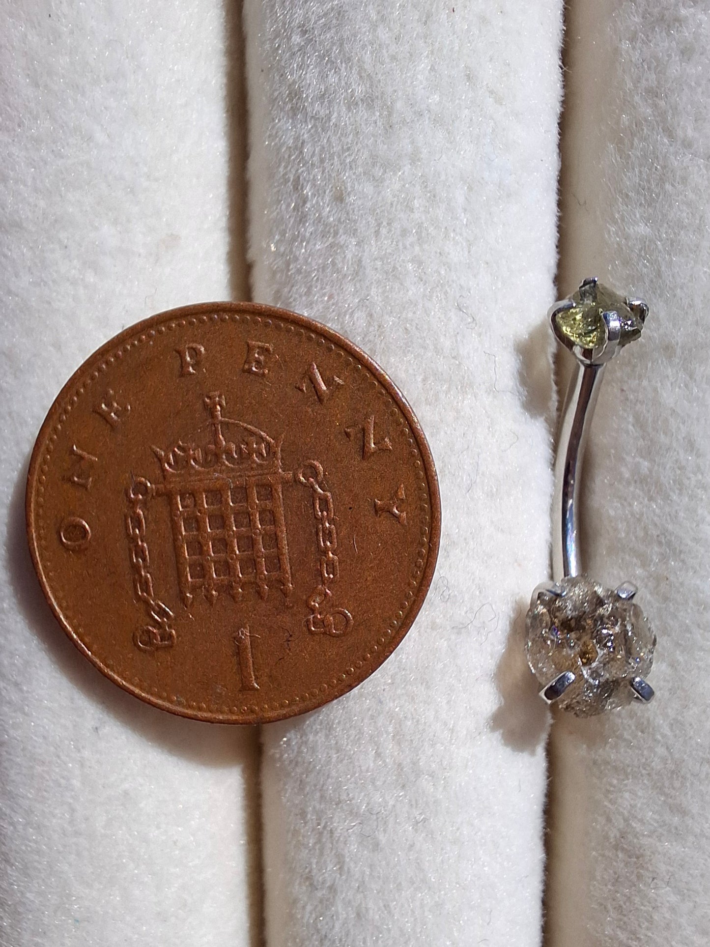 Moldavite (raw) BELLY BAR, 14G, Surgical Steel, Tektite (Ref: BB6)