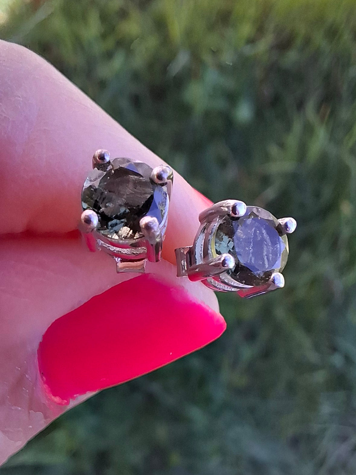 Moldavite (faceted) 5mm STUD EARRINGS, 925 Silver, Tektite (Ref: Pair50)