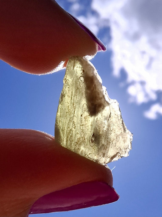 Moldavite Piece, 1.30g, Tektite (Ref: 1434)