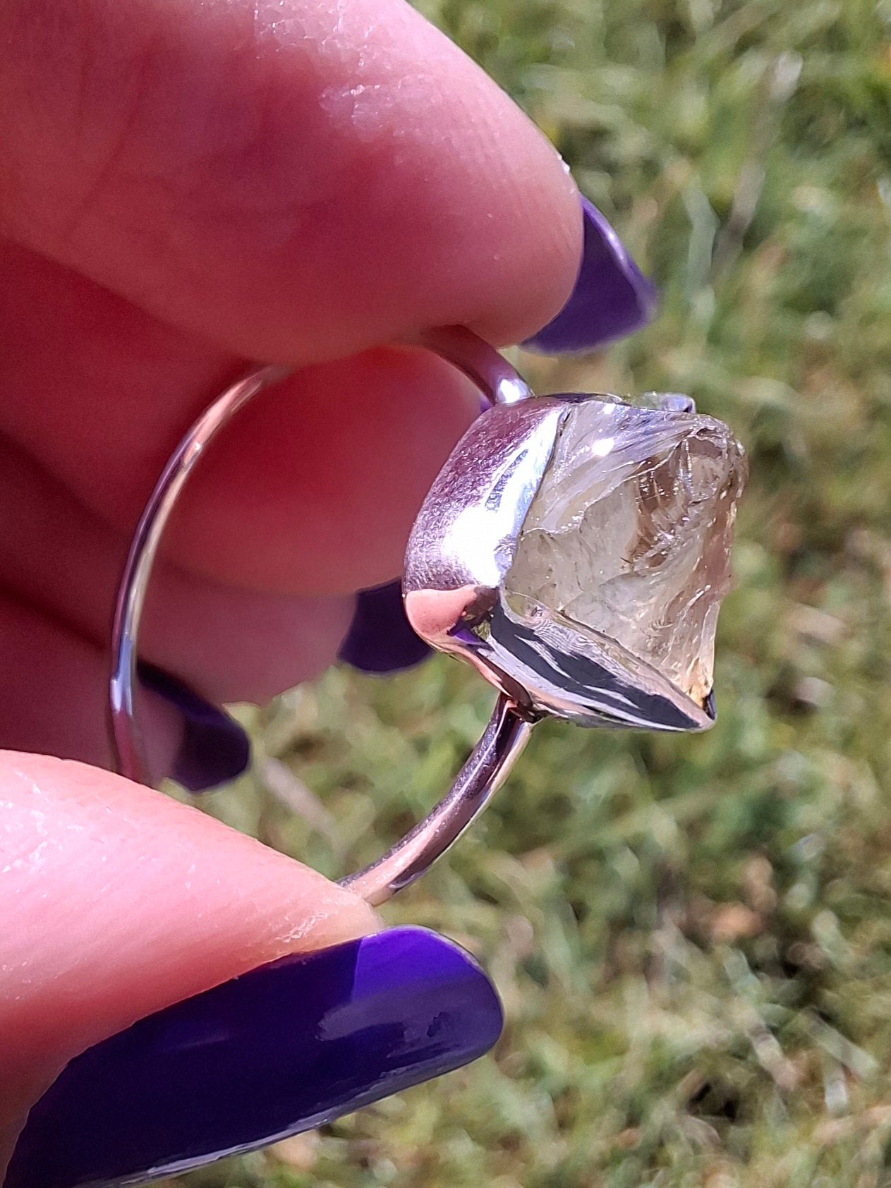 Libyan Desert Glass Ring, size large V, 925 Silver, Tektite (Ref: LR58)