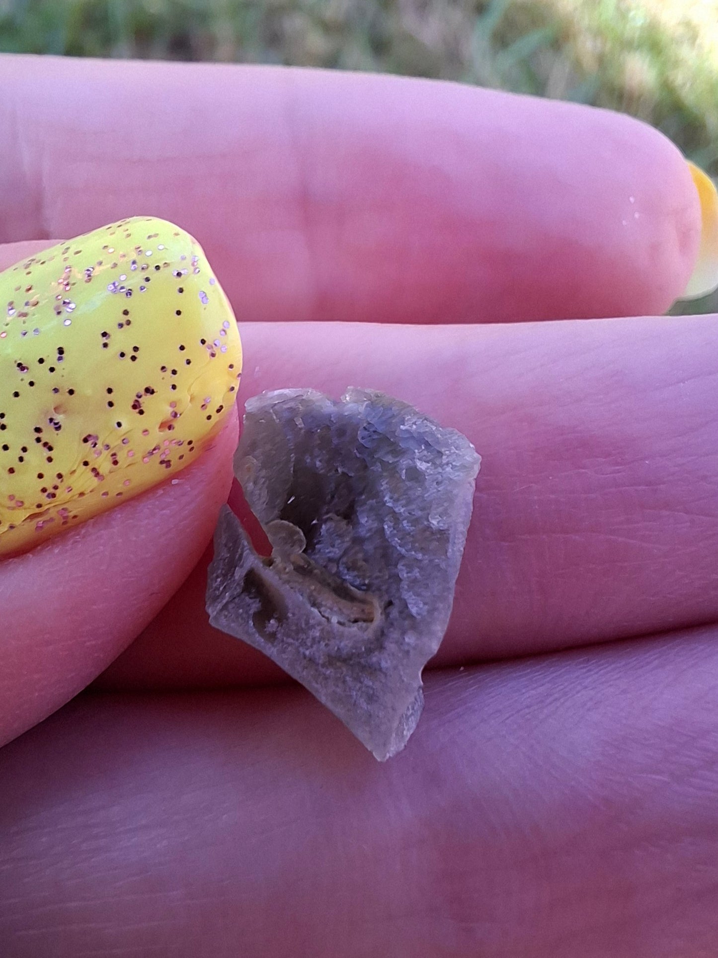 Moldavite Piece, 0.68g, Tektite (Ref: 1481)