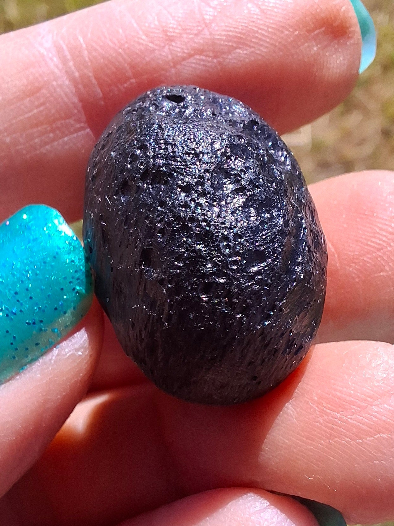 Philippinite (Rizalite), 11.42g, Tektite