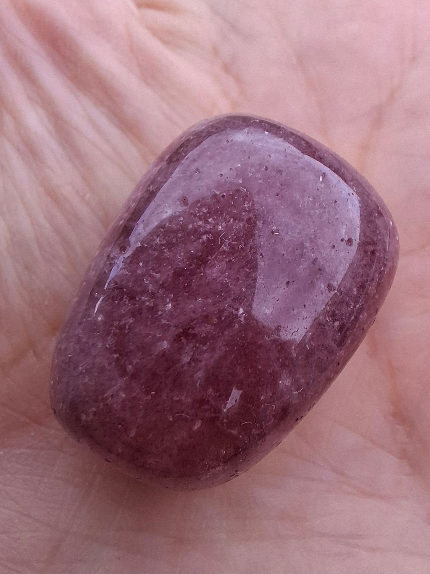 Strawberry Quartz, Tumble Stone, Crystal (Ref: T13)