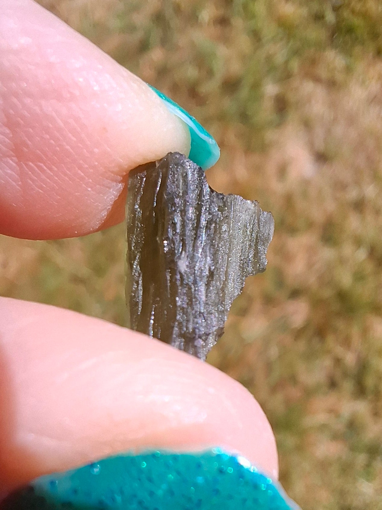 Moldavite Piece, 0.64g, Tektite (Ref: 1424)