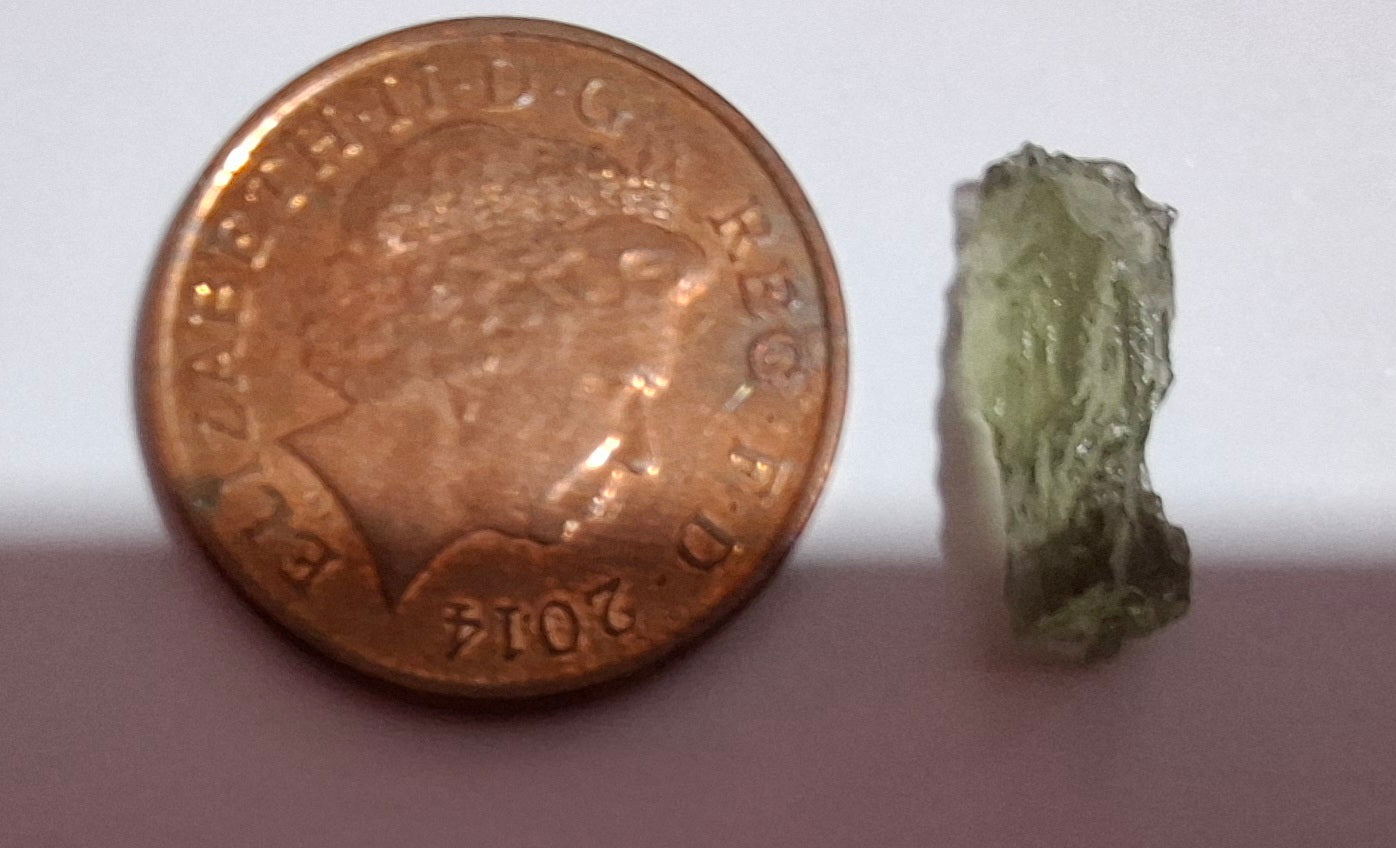 Moldavite Small Piece, 0.39g, Tektite (Ref: 517)