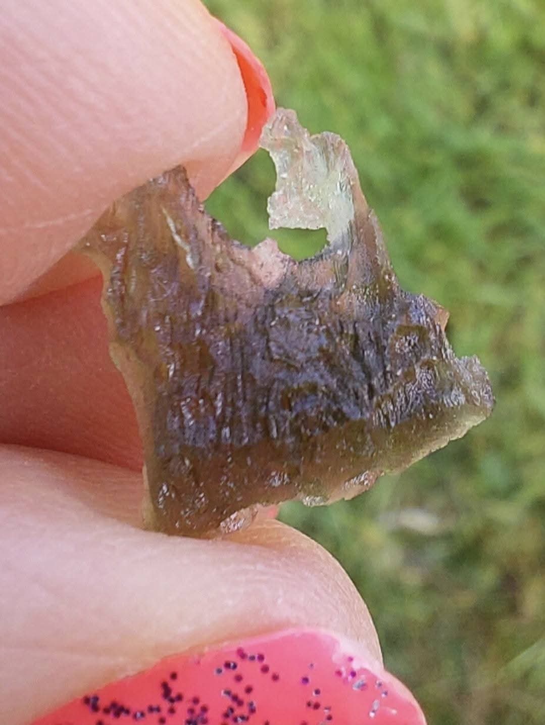 Moldavite Piece, 0.62g, Tektite (Ref: 1127)
