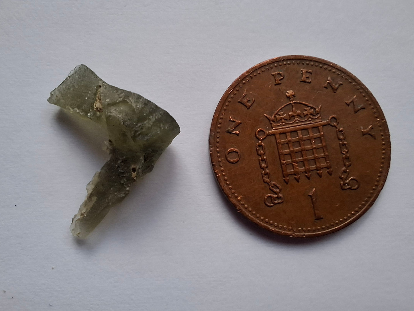 Moldavite Piece, 0.66g, Tektite (Ref: 1436)