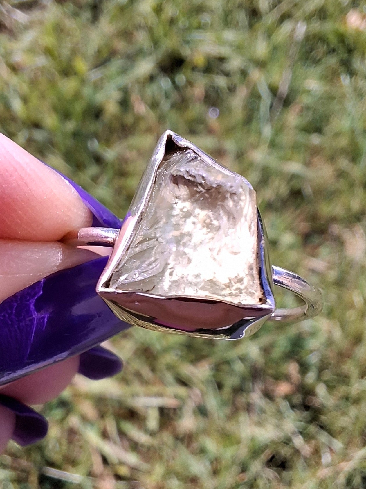 Libyan Desert Glass Ring, size large V, 925 Silver, Tektite (Ref: LR58)