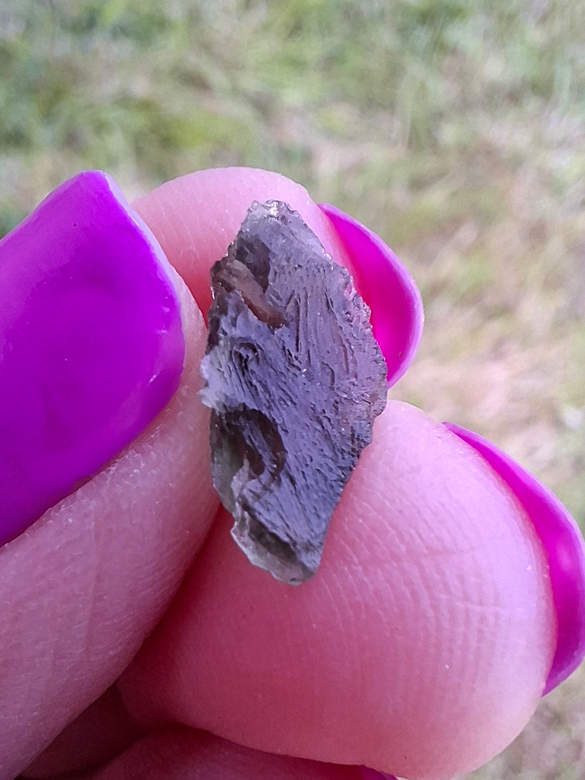 Moldavite Piece, 0.51g, Tektite (Ref: 1450)