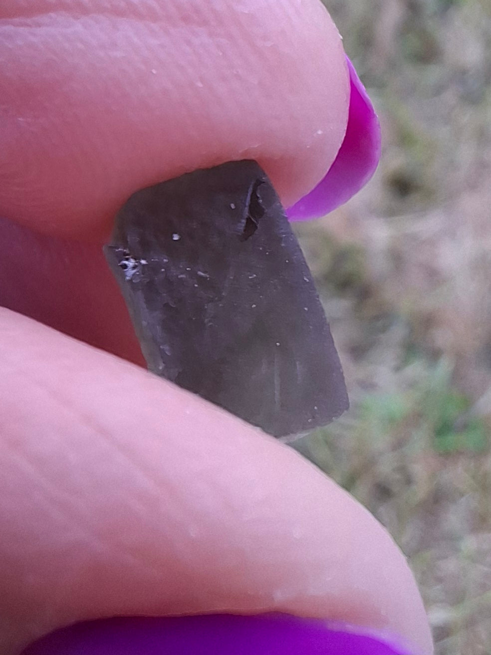 Moldavite Piece, 0.57g, Tektite (Ref: 1439)