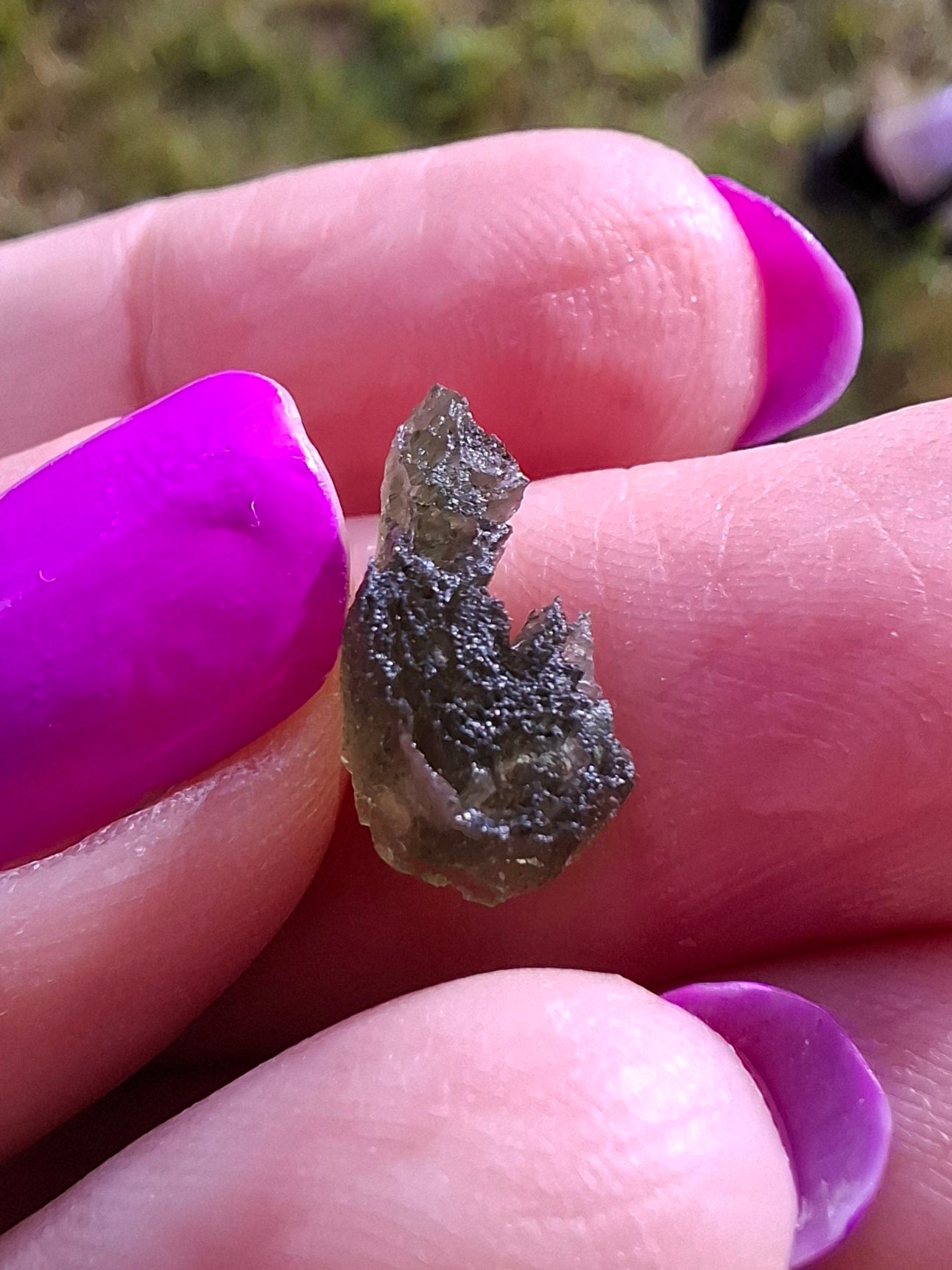 Moldavite Piece, 0.72g, Tektite (Ref: 1438)