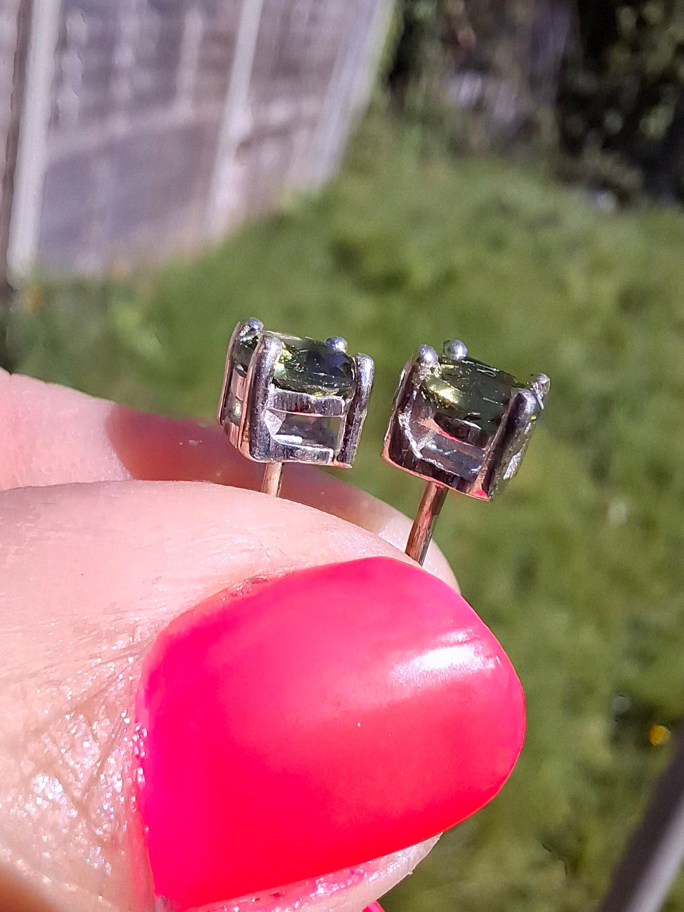 Moldavite (faceted) 5mm STUD EARRINGS, 925 silver, Tektite (Ref: Pair40)