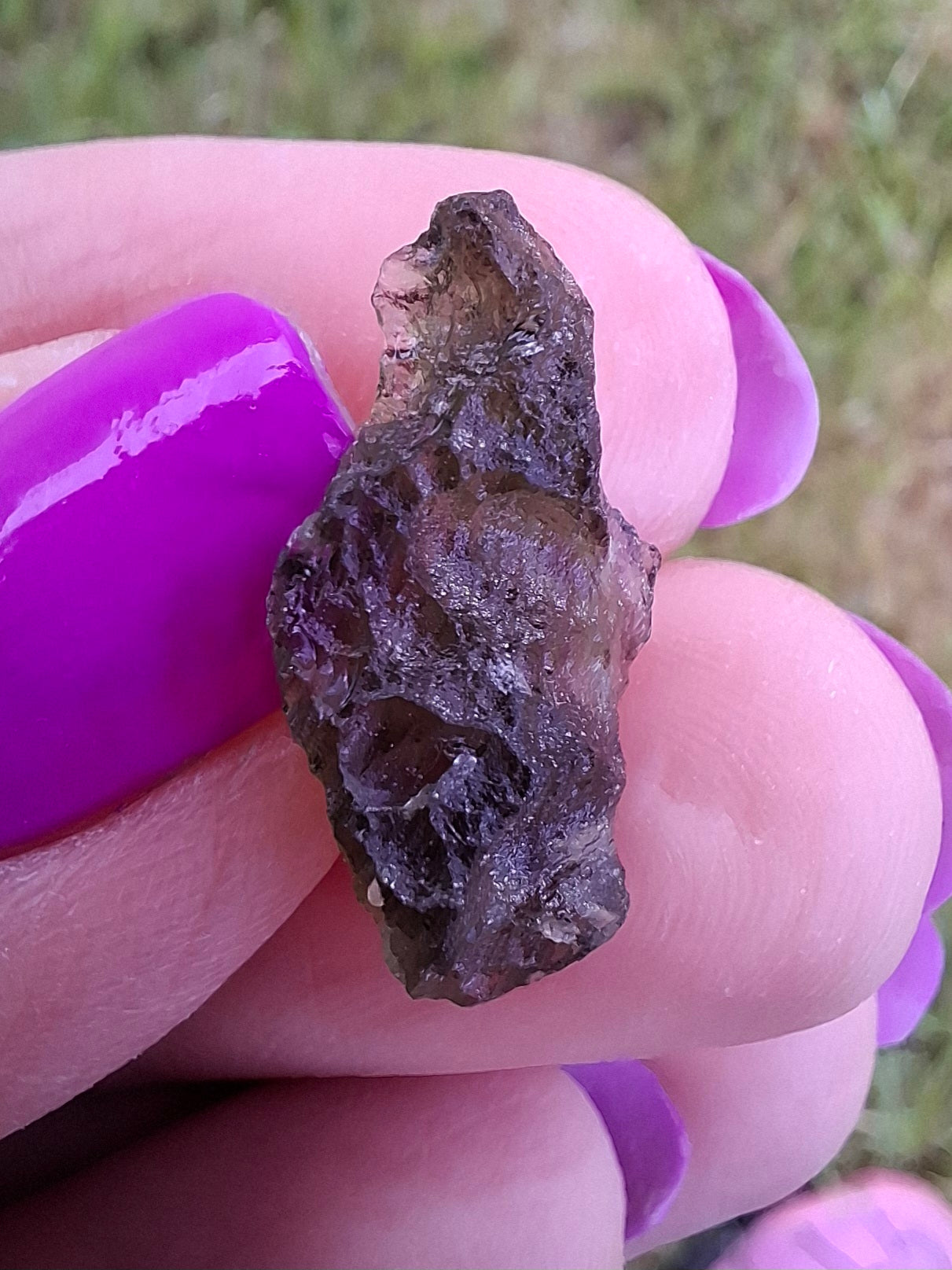 Moldavite Piece, 0.98g, Tektite (Ref: 1427)