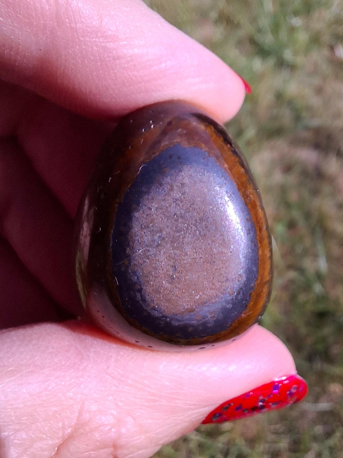 Tigers Eye, Tumble Stone, Crystal (Ref: T128)