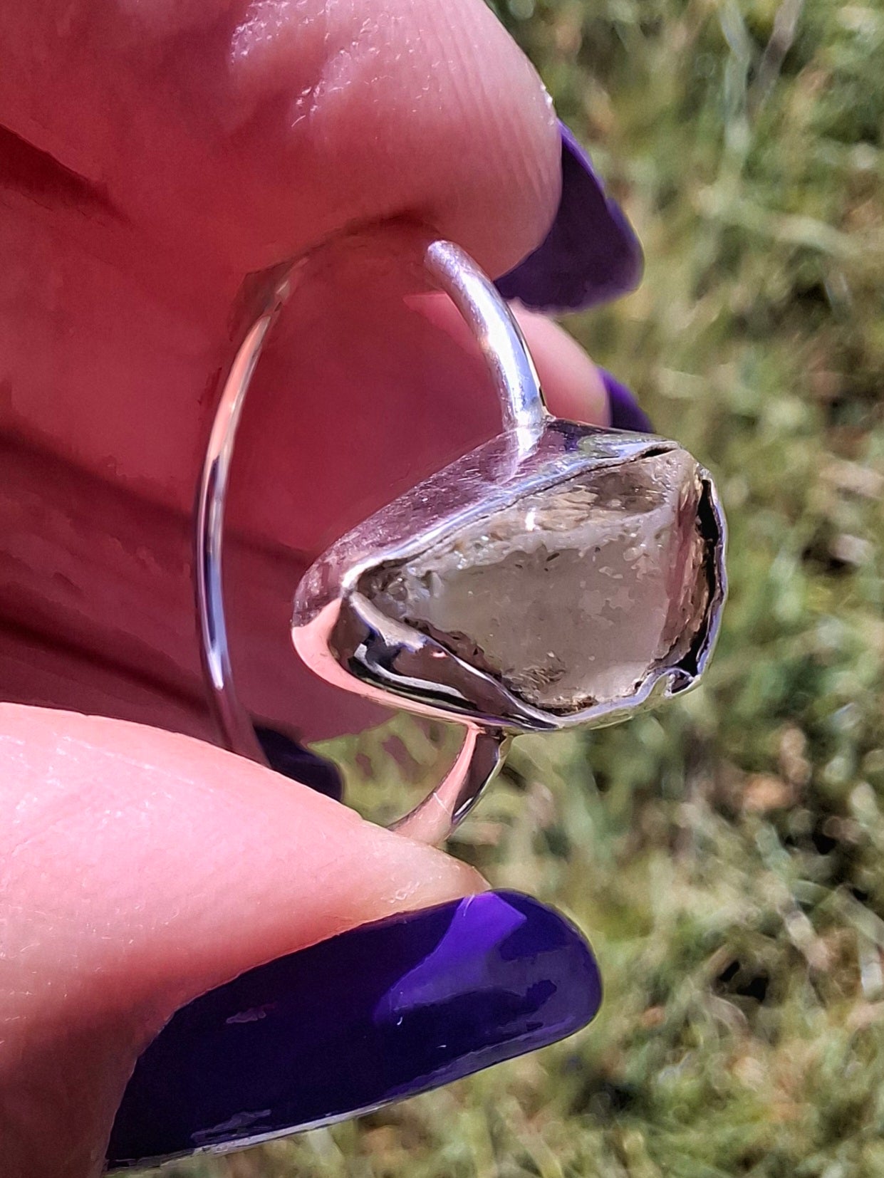 Libyan Desert Glass Ring, size large V, 925 Silver, Tektite (Ref: LR57)