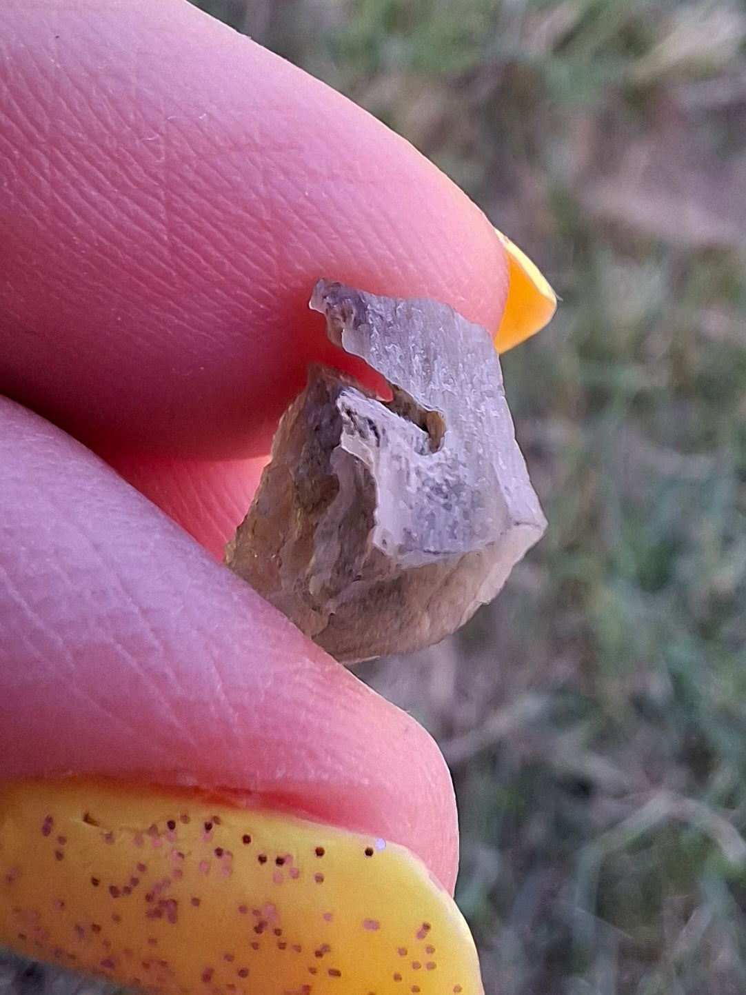 Moldavite Piece, 0.68g, Tektite (Ref: 1481)