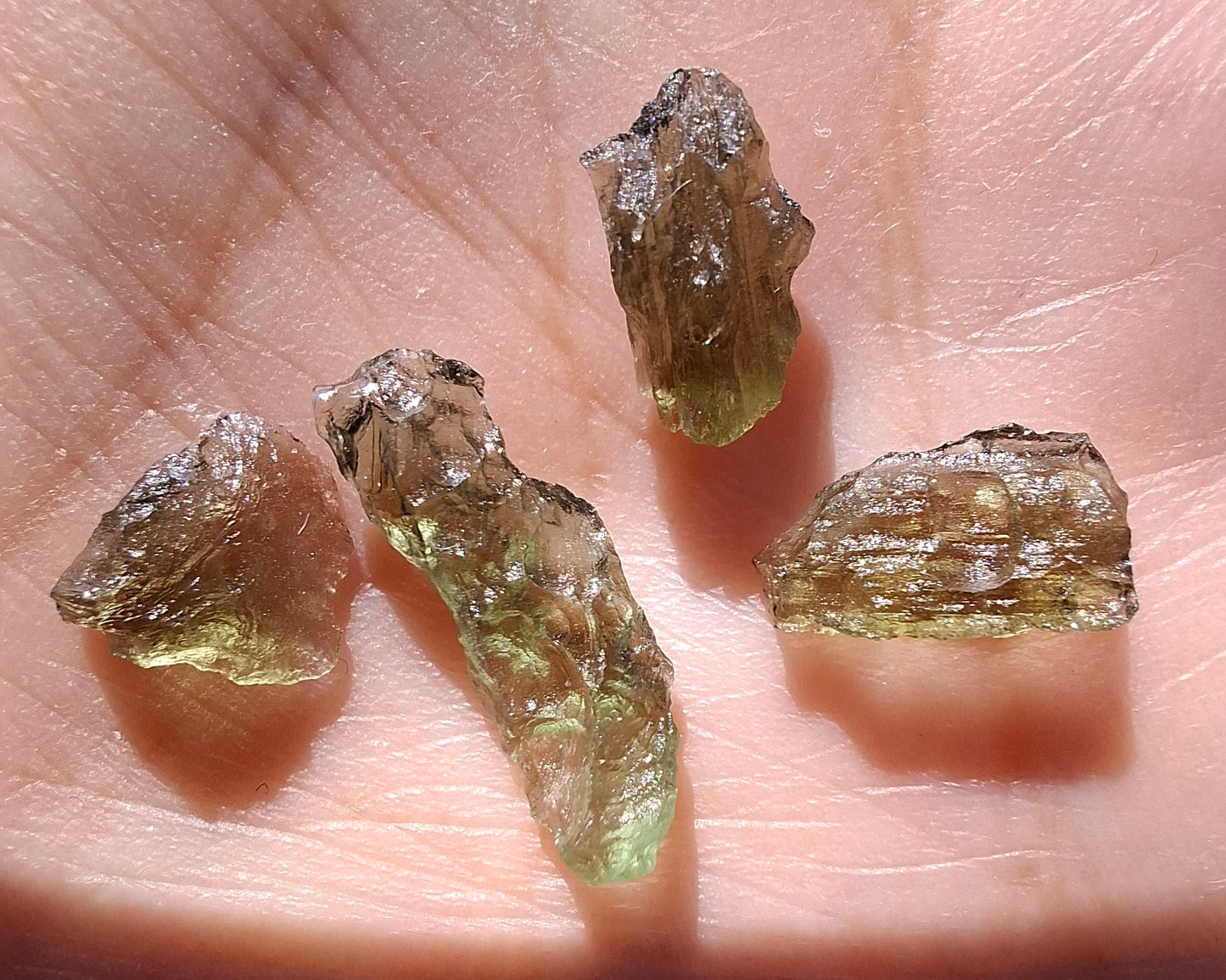 Moldavite chip Bundle, 1g, 4 pcs, Tektite (MB48)