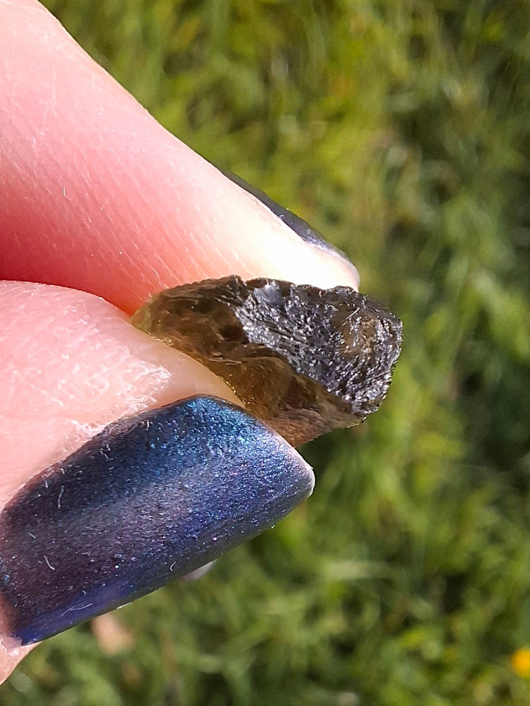 Moldavite Piece, 0.58g, Tektite (Ref: 1381)