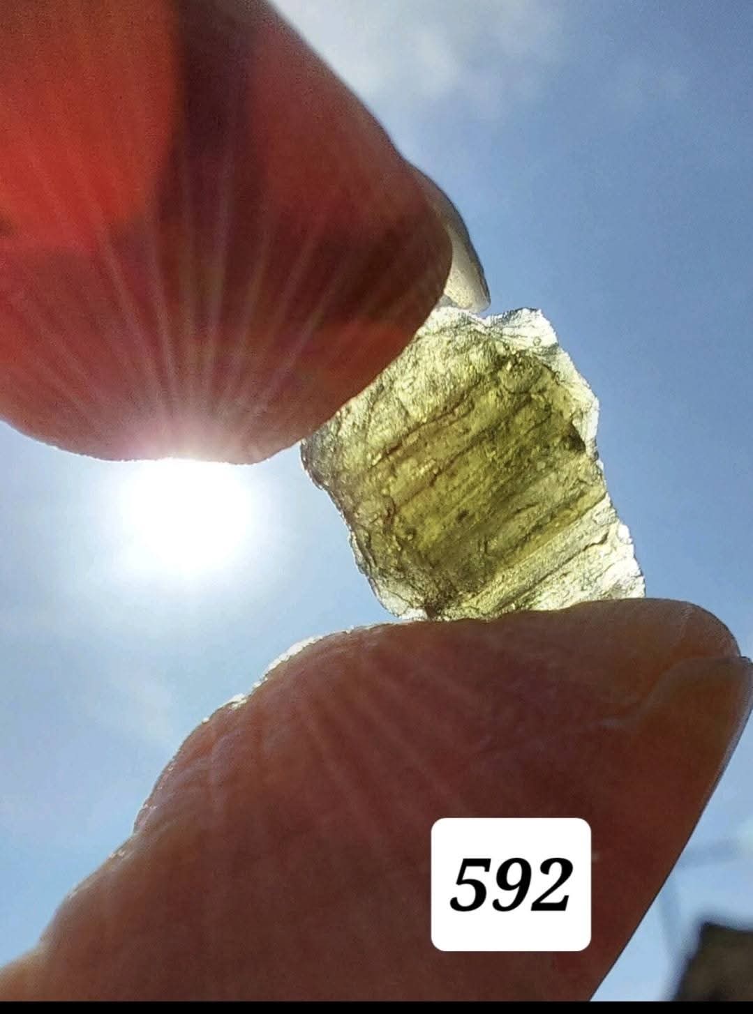 Moldavite Piece, 0.57g, Tektite (Ref: 592)