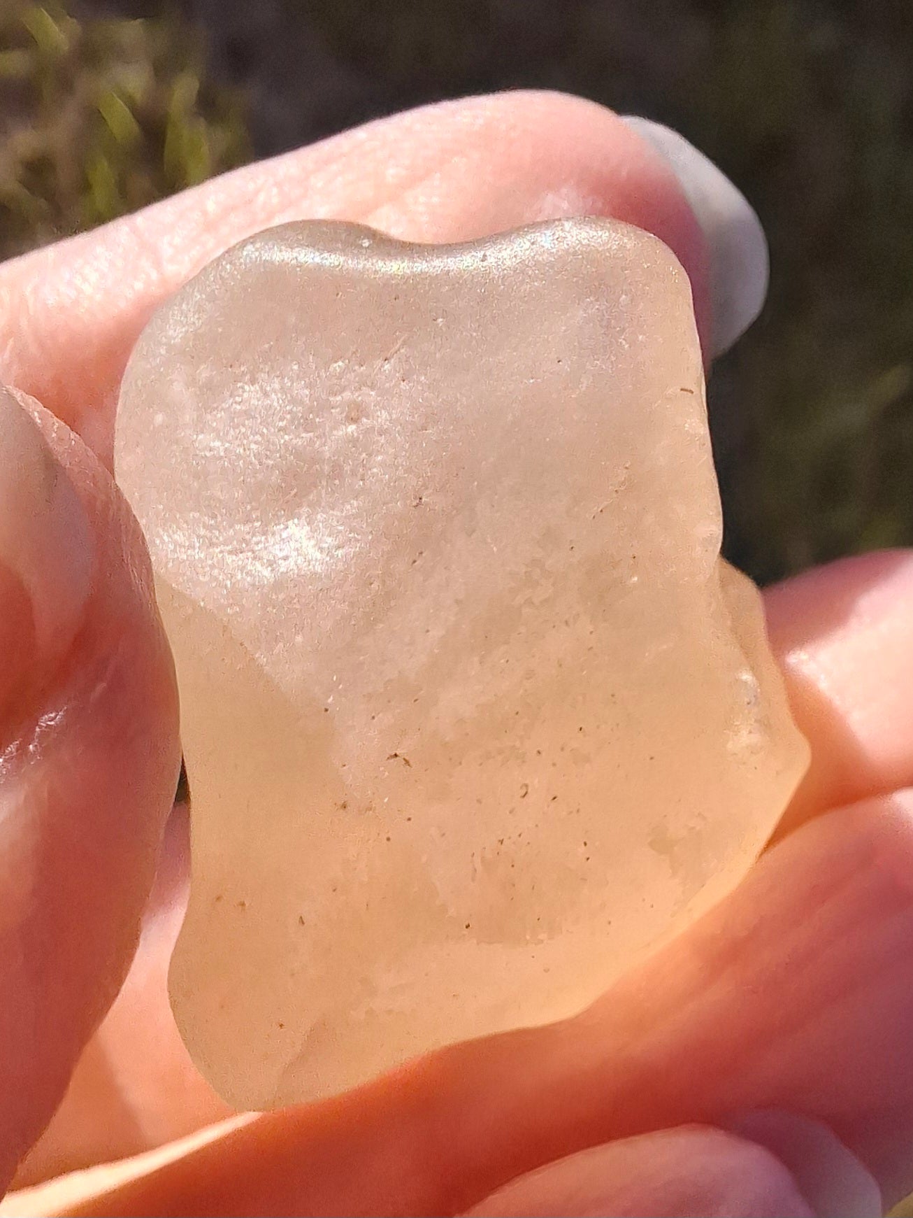 Libyan Desert Glass Piece, 12.90g, Tektite (Ref: LE243)